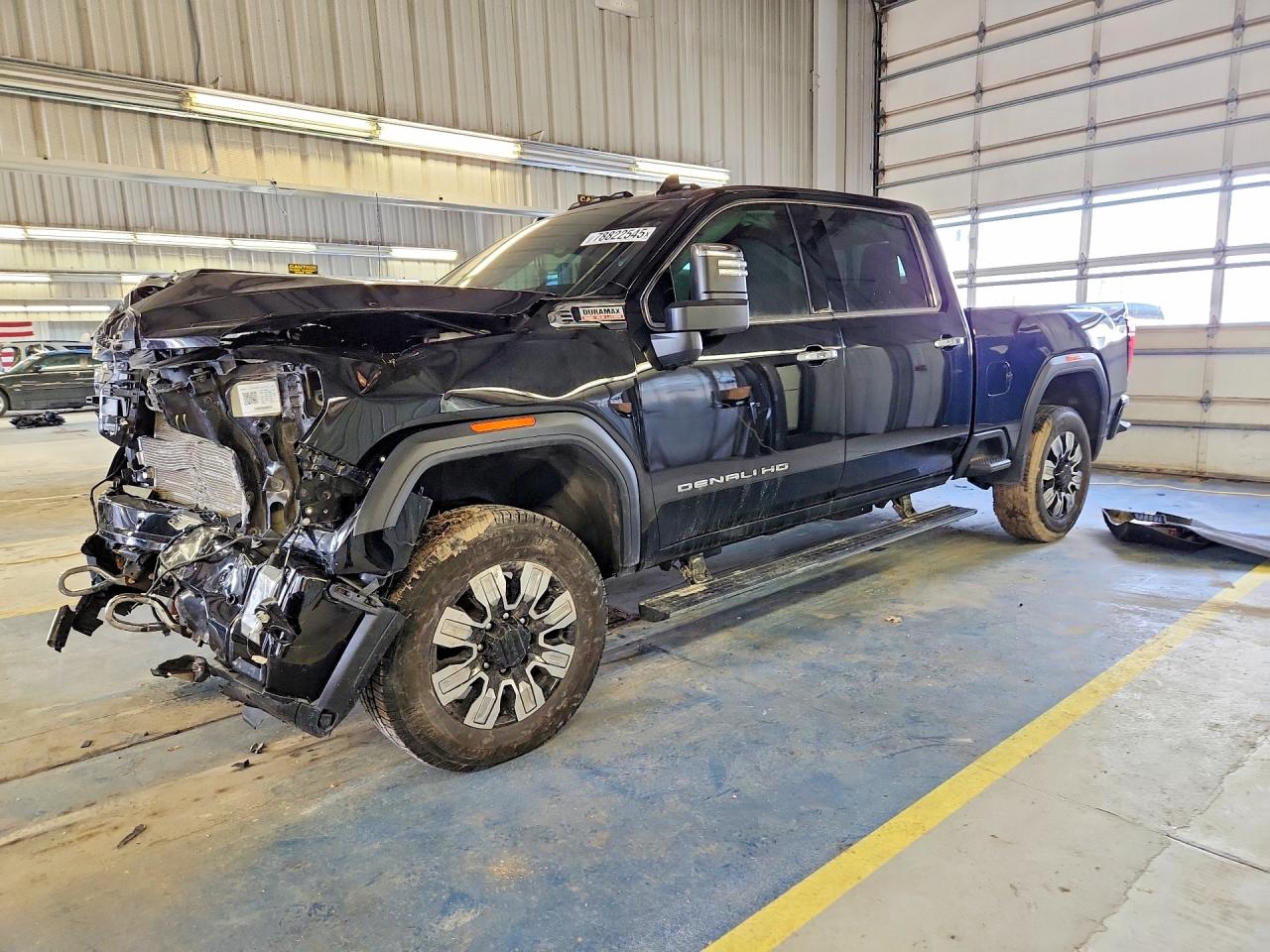 2024 GMC Sierra 2500HD Denali, VIN 1GT49REY9RF402653 — Front end
