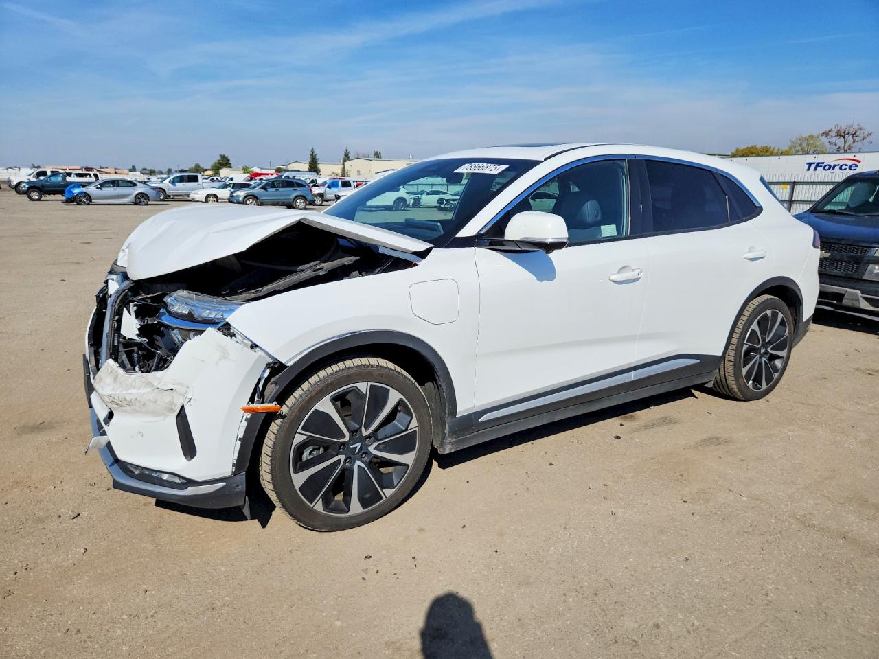 2023 VinFast VF 8 Plus, VIN RLLV1AFA3PH003419 — Front end