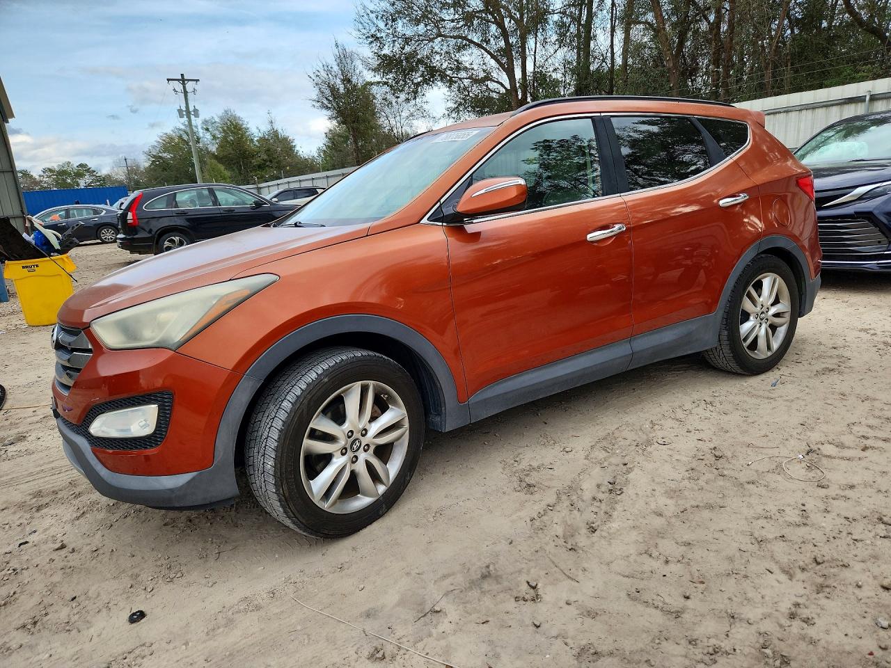 2013 Hyundai Santa Fe Sport, VIN 5XYZU3LA7DG093004 — Side