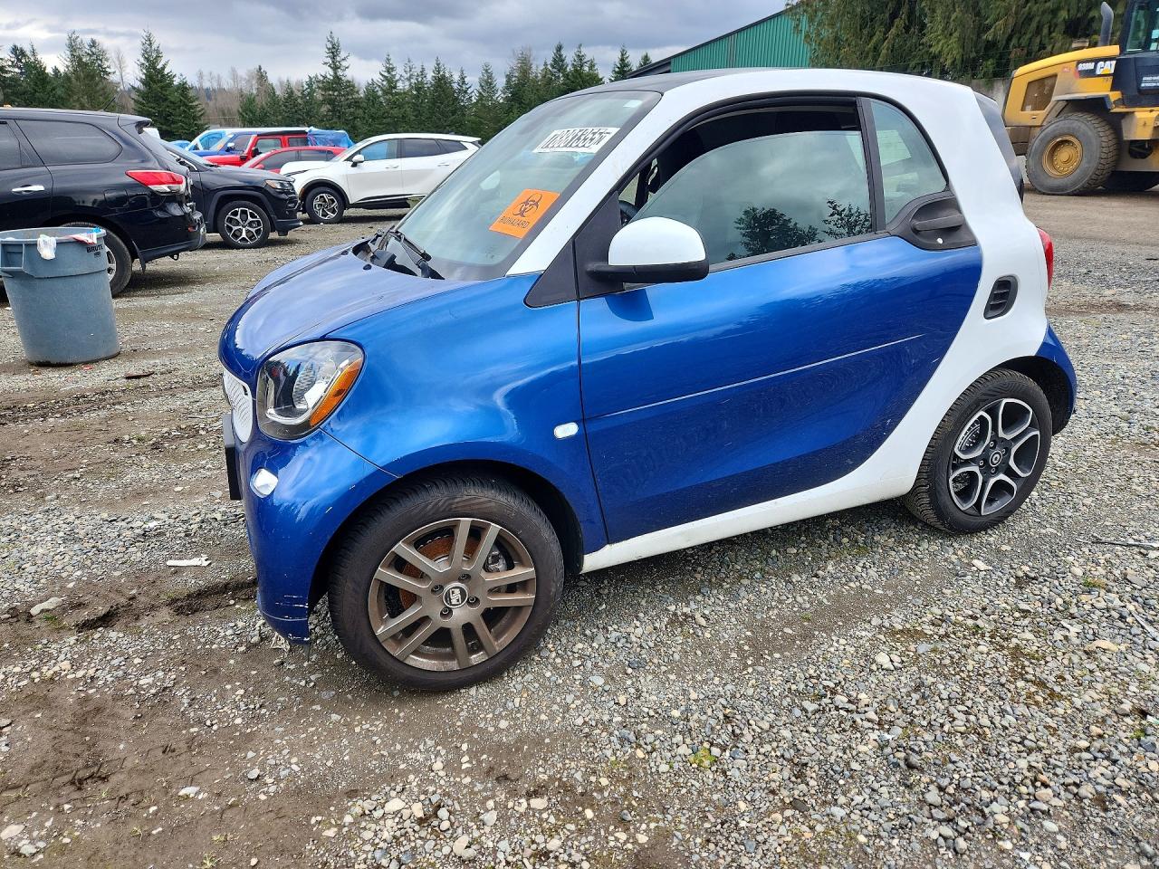 2016 Smart fortwo Prime, VIN WMEFJ5DAXGK048824 — Minor dents and scratches