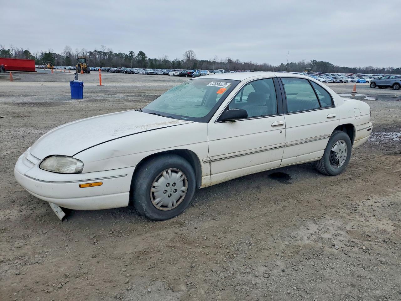 2001 Chevrolet Lumina, VIN 2G1WL52J611130724 — Front end