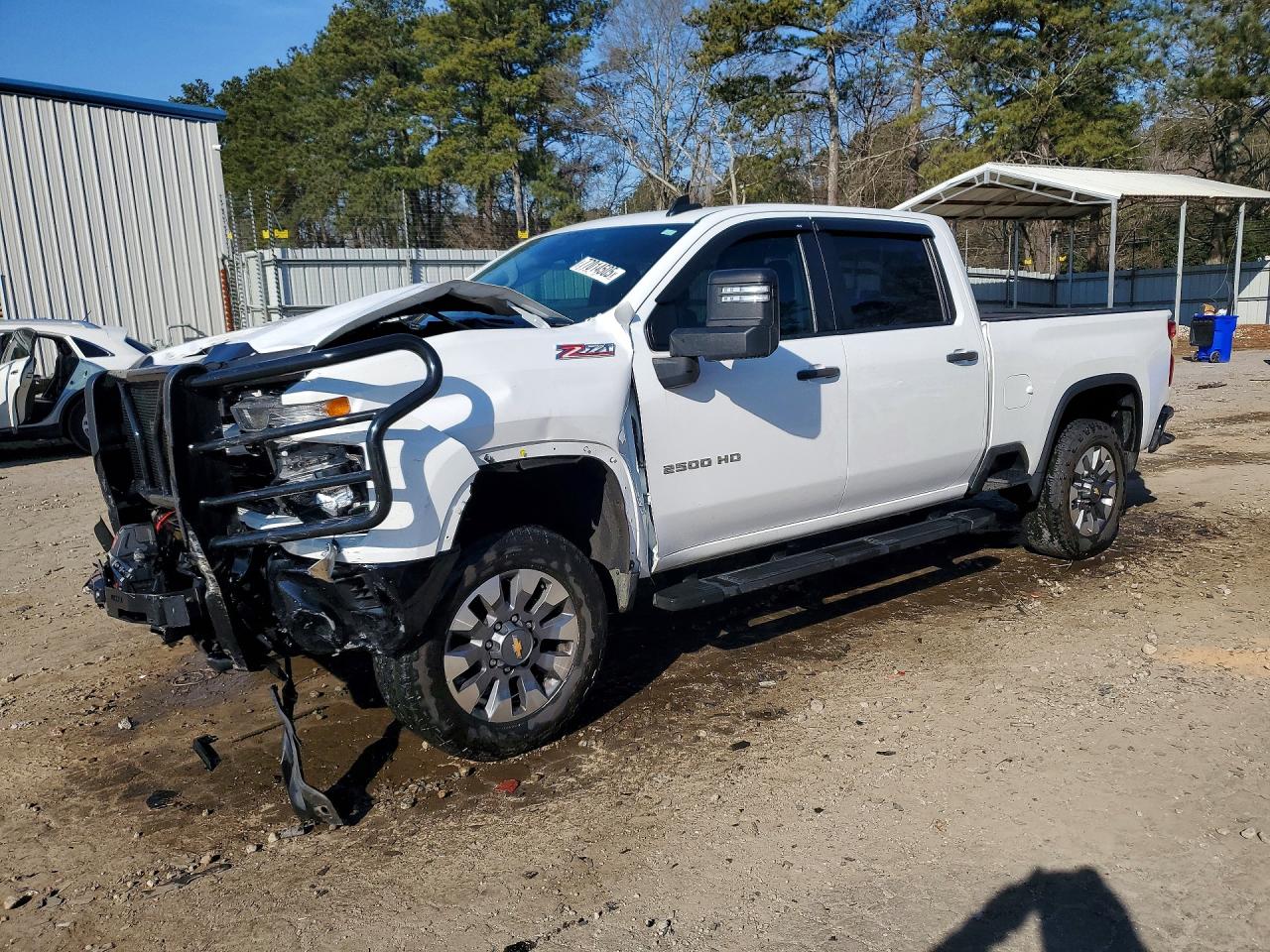 2024 Chevrolet Silverado 2500HD Custom, VIN 1GC4YME7XRF327037 — Front end