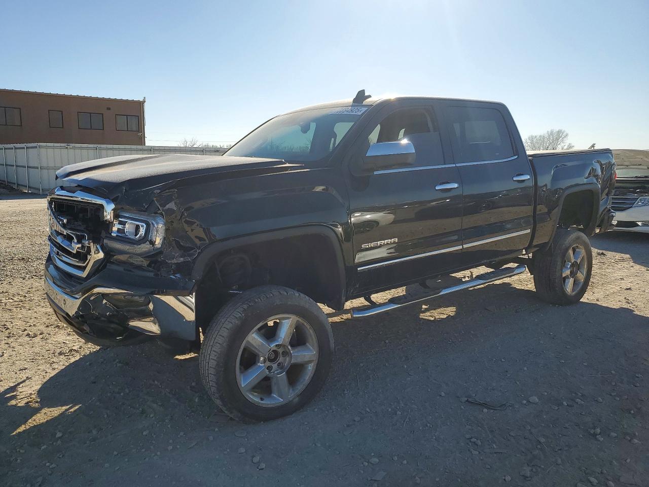2018 GMC Sierra 1500 SLT, VIN 3GTU2NEC1JG489744 — Front end