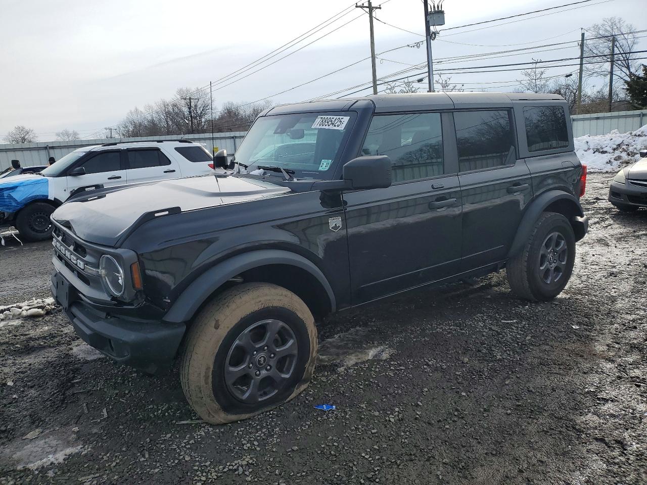 2022 Ford Bronco Big Bend, VIN 1FMDE5BH2NLA87727 — Front end