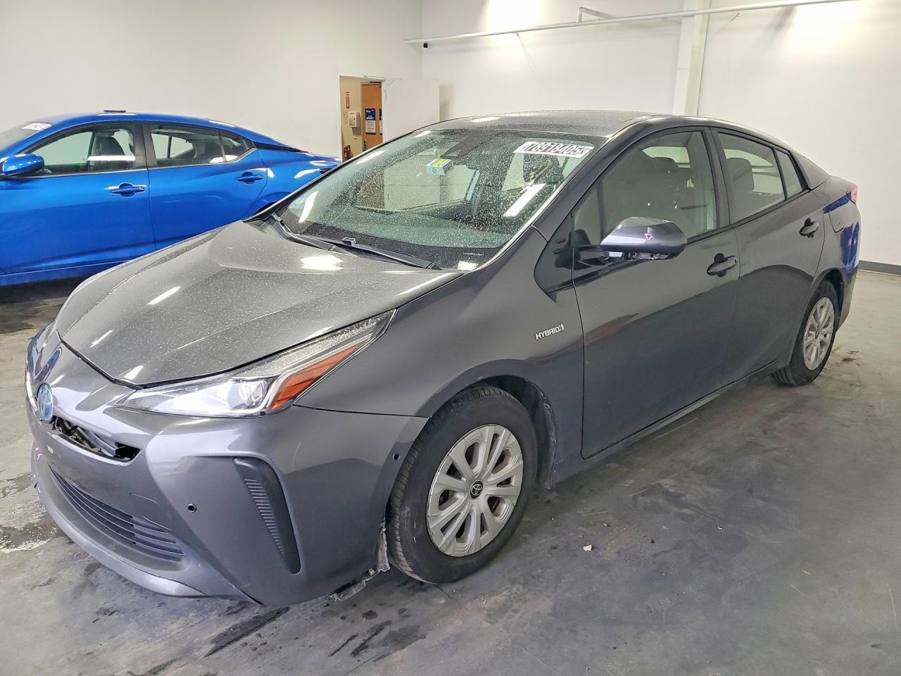 2020 Toyota Prius LE, VIN JTDKARFU5L3104796 — Front end