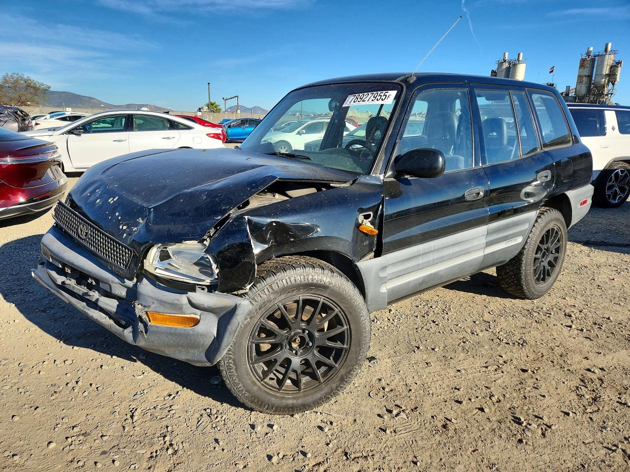 1997 Toyota RAV4, VIN JT3HP10V0V7047547 — Front end