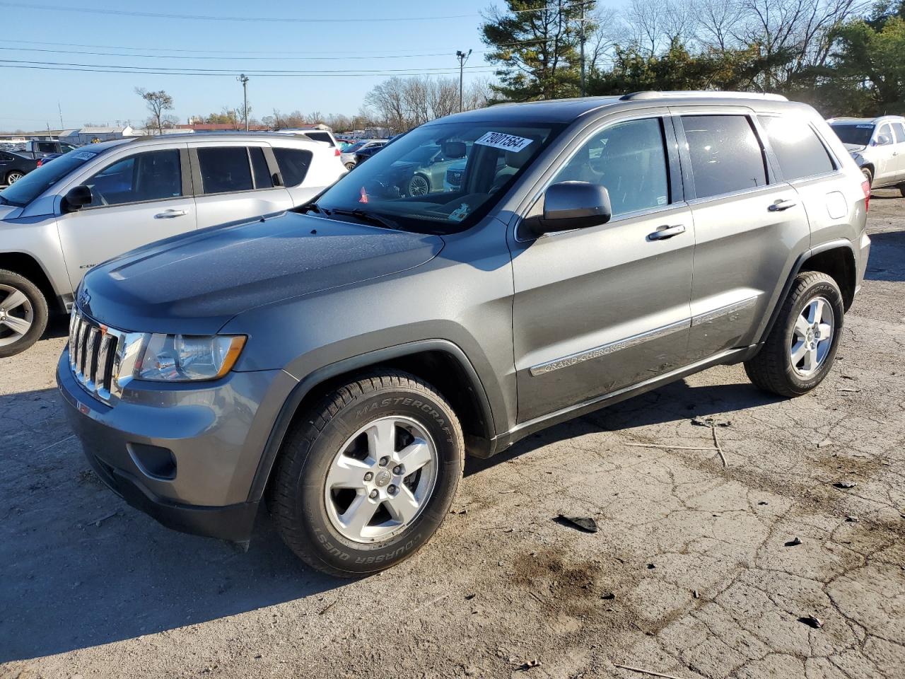 2013 Jeep Grand Cherokee Laredo, VIN 1C4RJEAG0DC546718 — Front end
