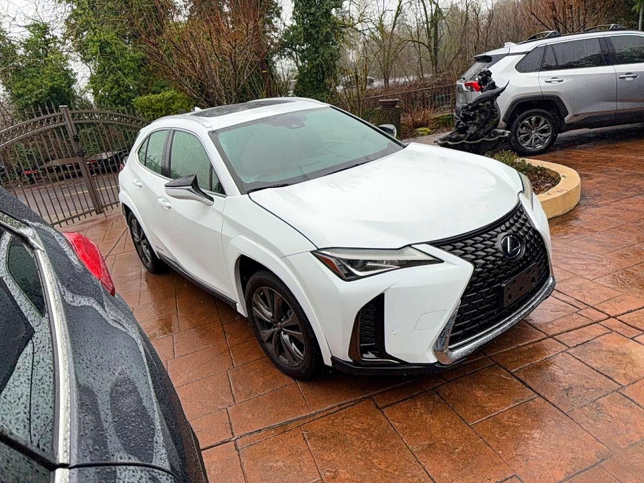 2021 Lexus UX 250h F Sport, VIN JTHR9JBH0M2045177 — Prior damage history
