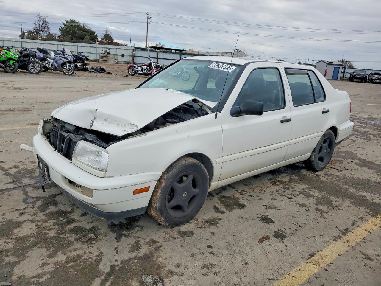 1998 Volkswagen Jetta GL, VIN 3VWRA81H7WM209052 — Front end