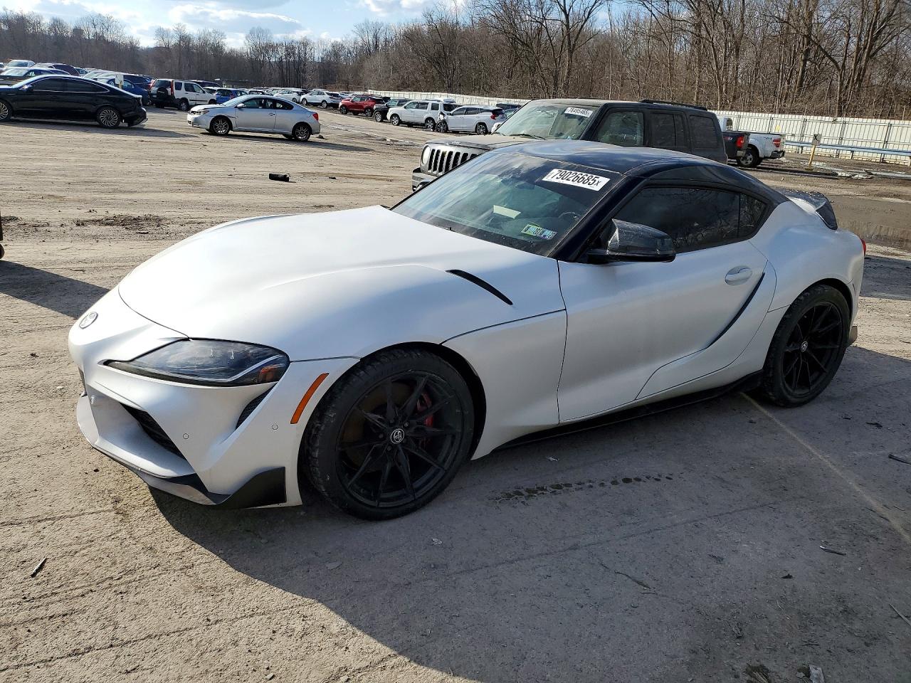 2023 Toyota Supra Premium, VIN WZ1DB0G02PW053972 — Side