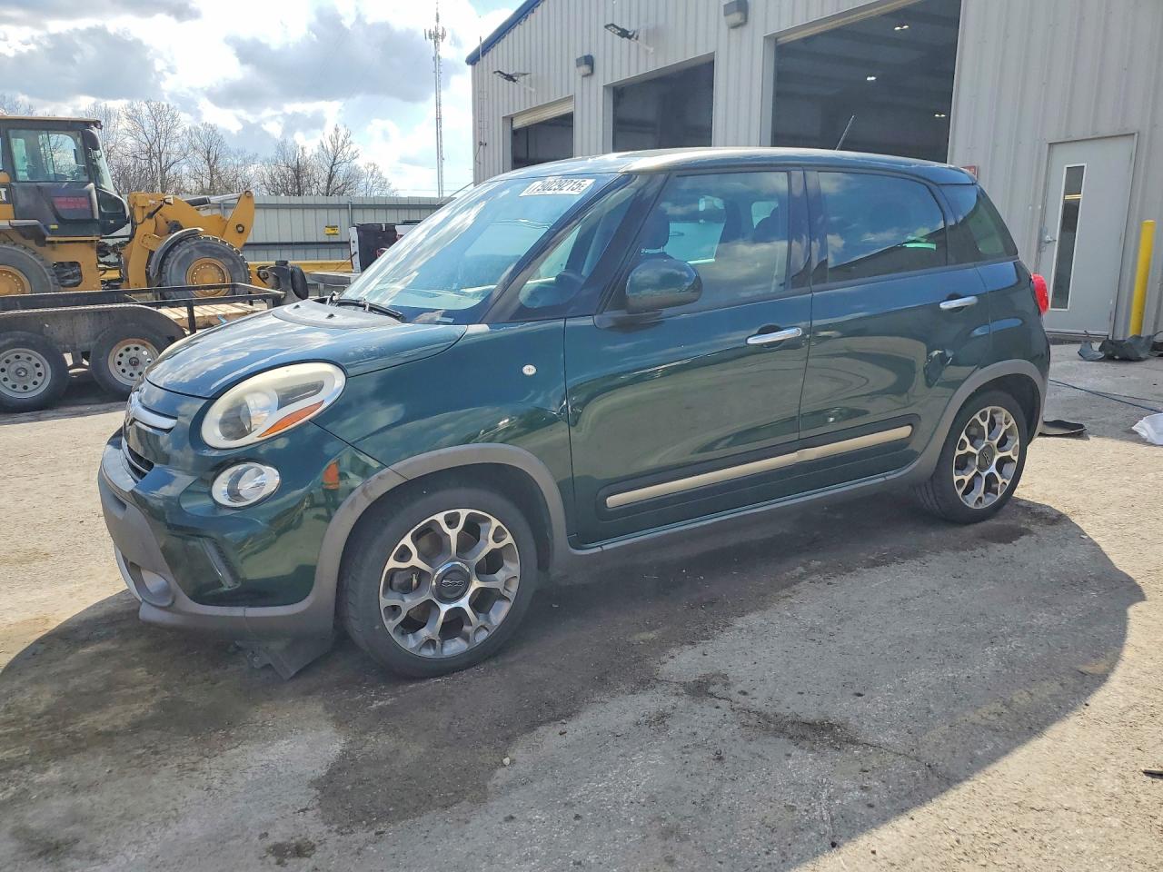 2014 FIAT 500L Trekking, VIN ZFBCFADH8EZ017491 — Side
