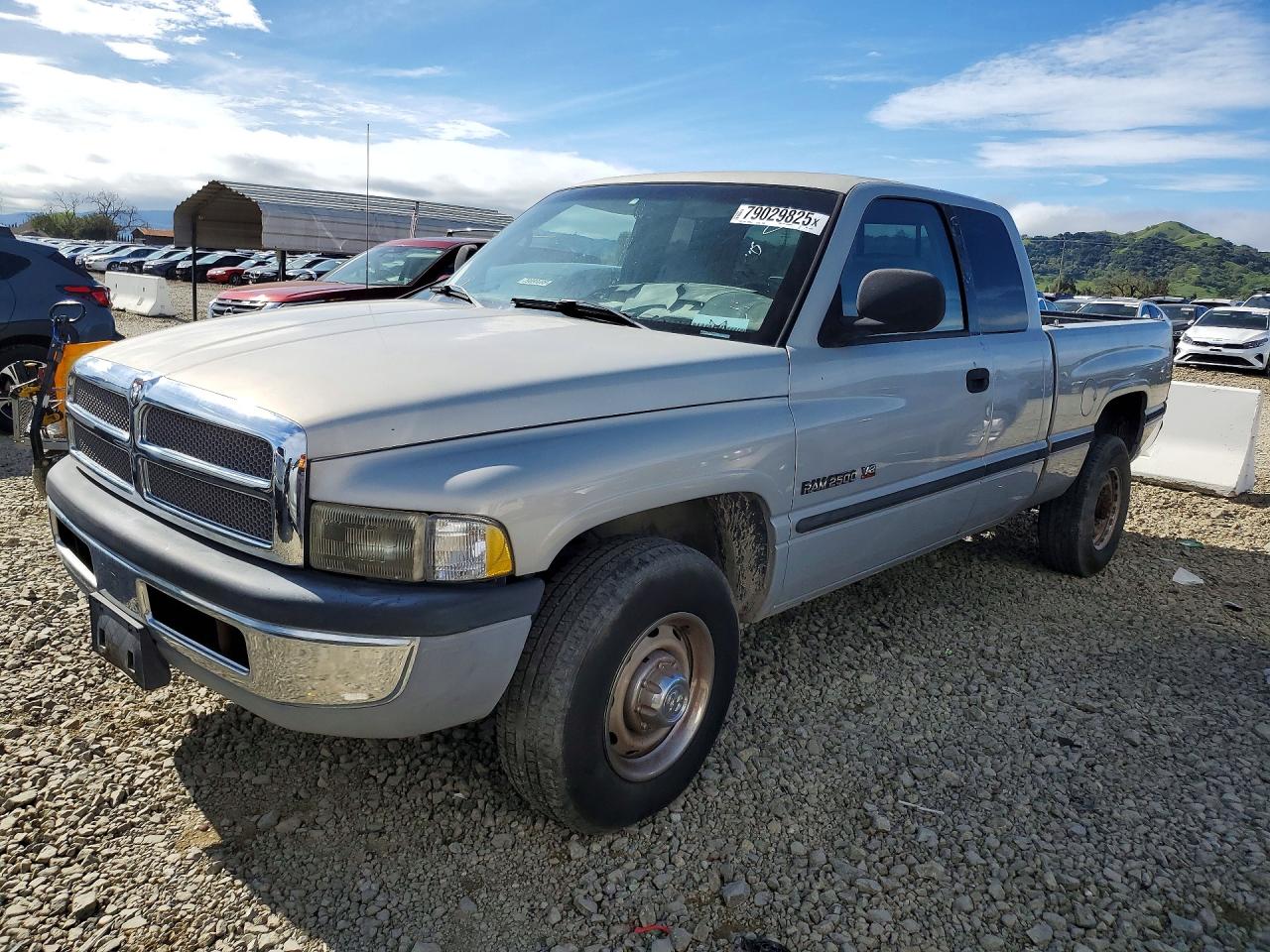 2000 Dodge 2500, VIN 3B7KC23Z7YG147669 — Mechanical