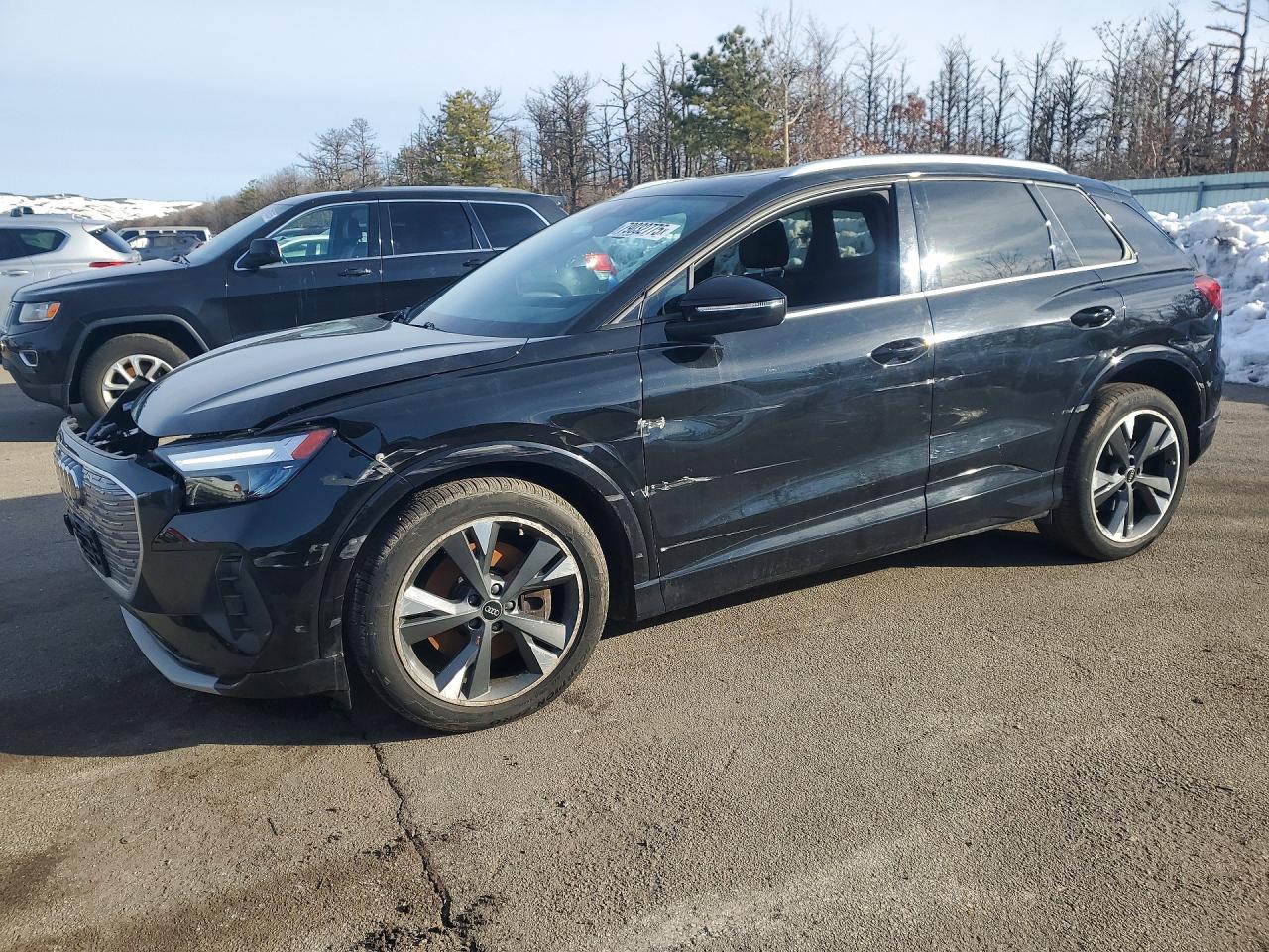 2022 Audi Q4 e-tron Premium Plus, VIN WA1H2BFZ3NP030259 — Front end