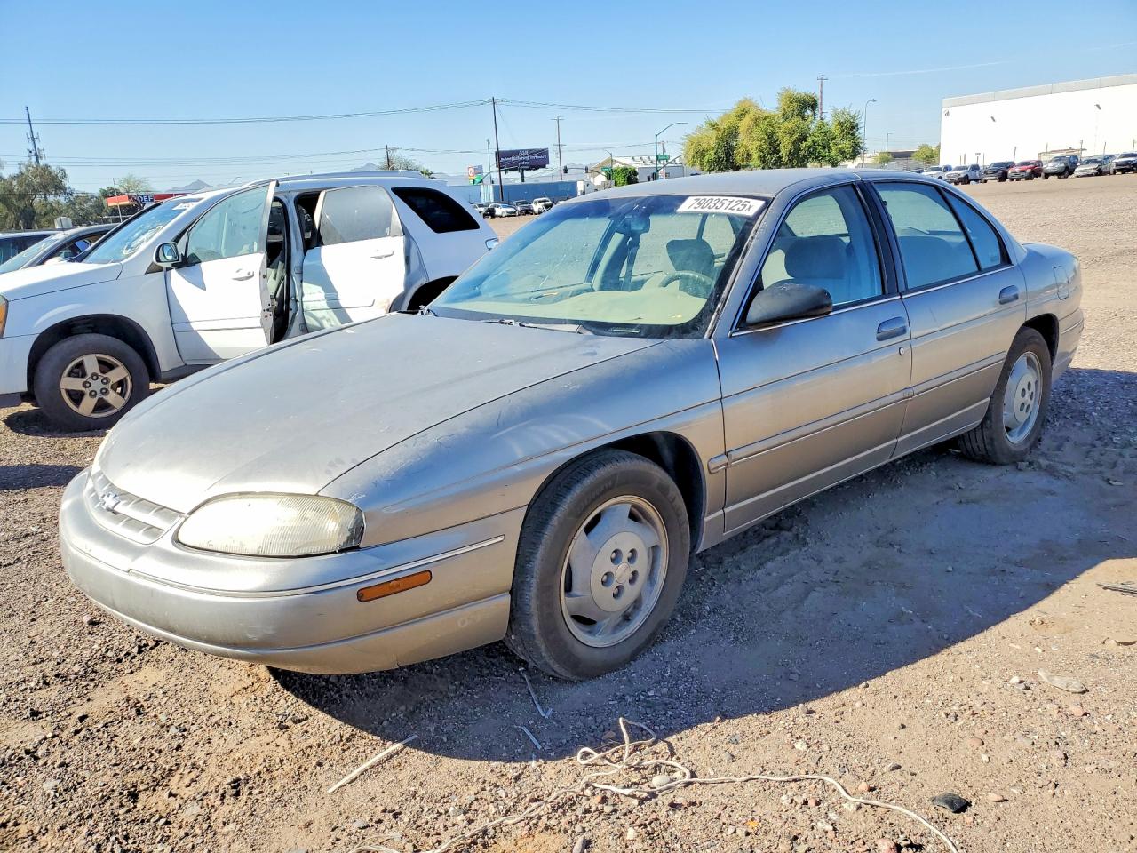 1999 Chevrolet Lumina, VIN 2G1WL52M1X9179141 — Front end