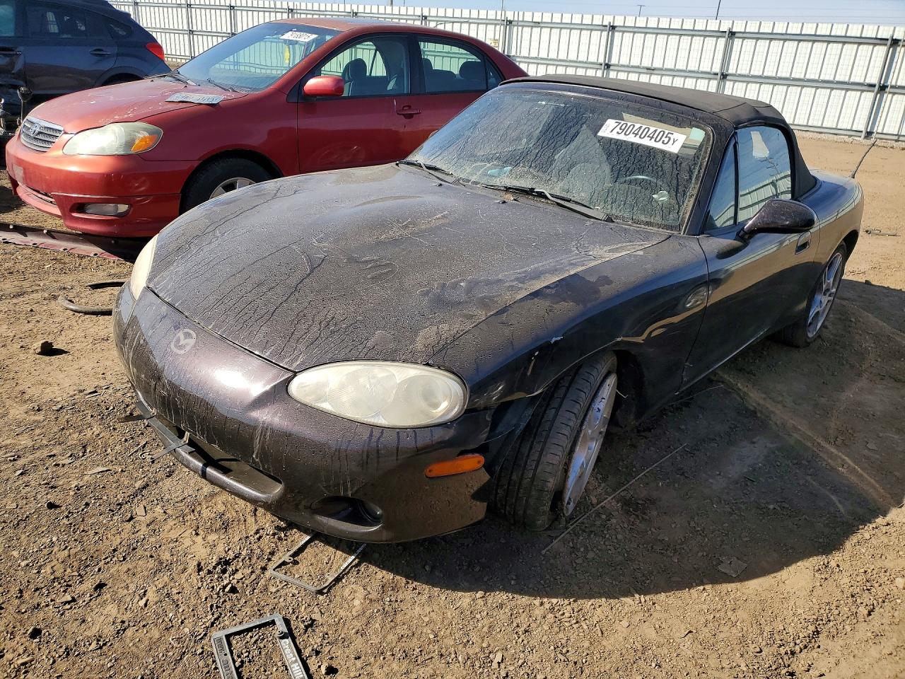 2004 Mazda MX-5 Miata LS, VIN JM1NB353940403209 — Front end