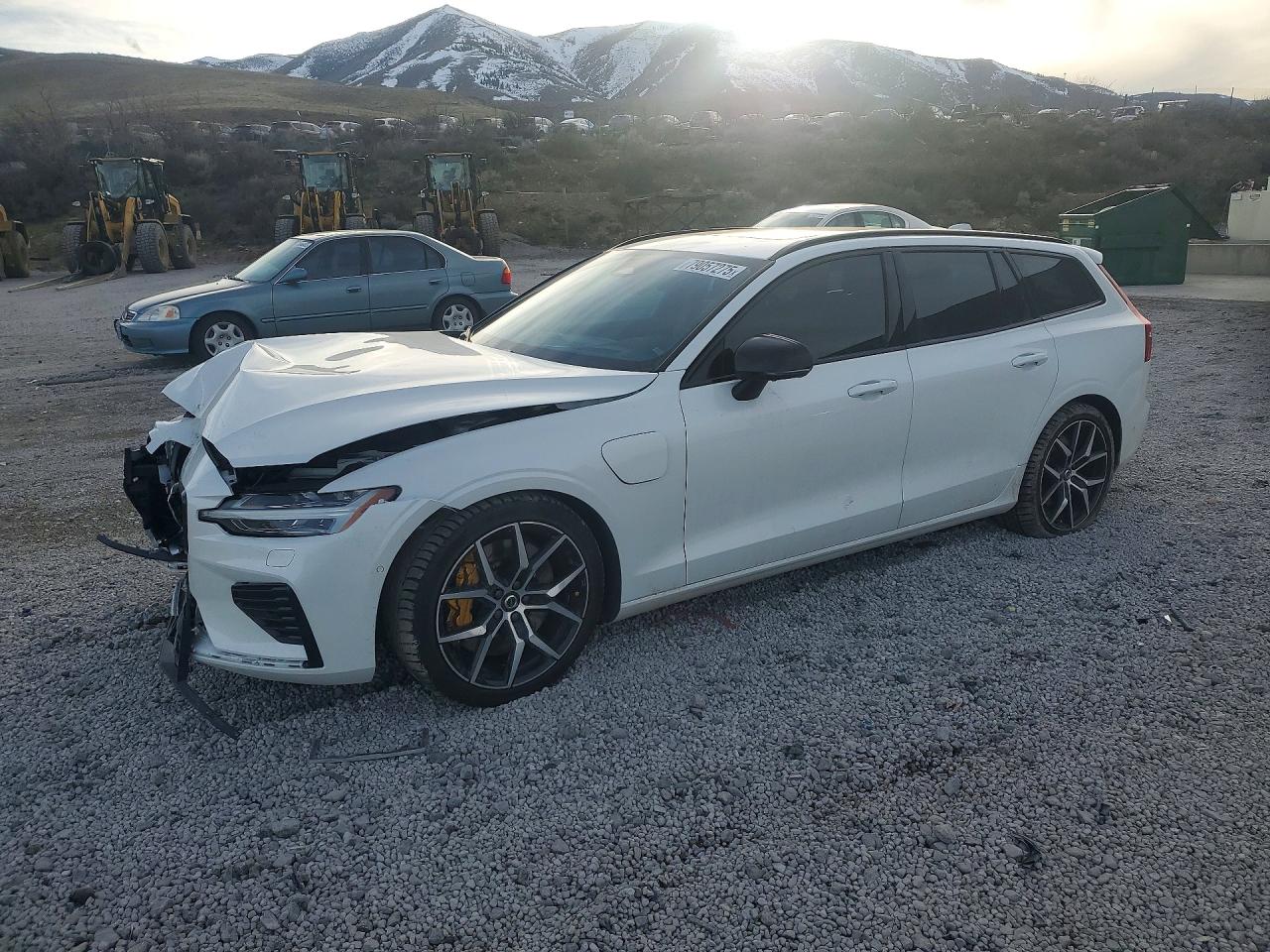 2024 Volvo V60 Recharge Plug-In Hybrid Polestar Engineered, VIN YV1H60EP3R1620298 — Front end