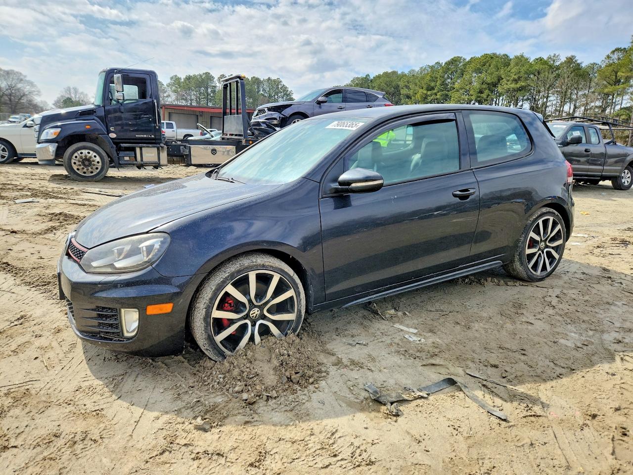 2012 Volkswagen Golf GTI, VIN WVWFV7AJ8CW032871 — Roof