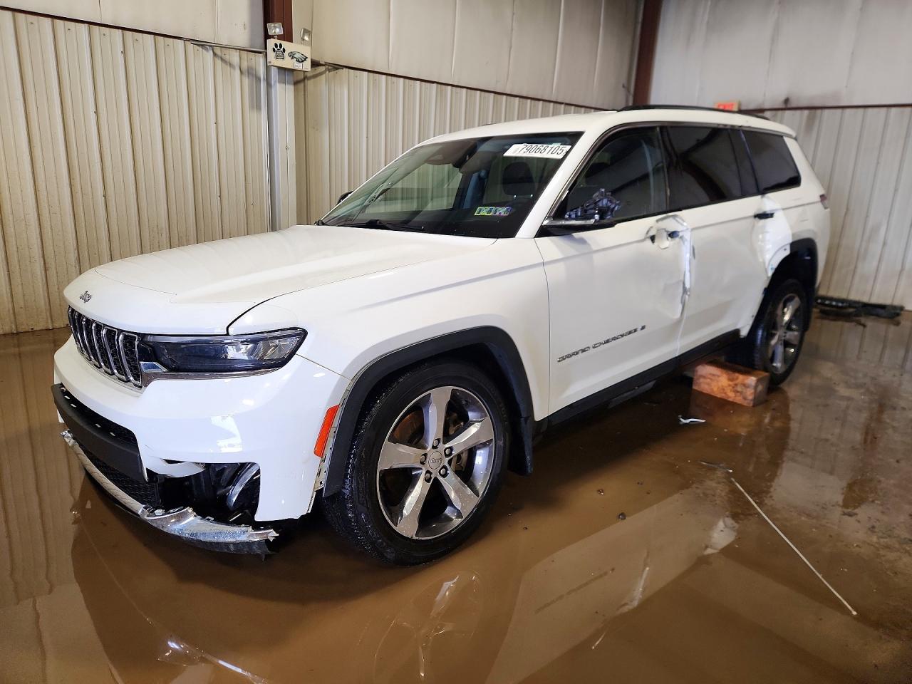 2022 Jeep Grand Cherokee Limited, VIN 1C4RJKBG5N8519841 — Front end