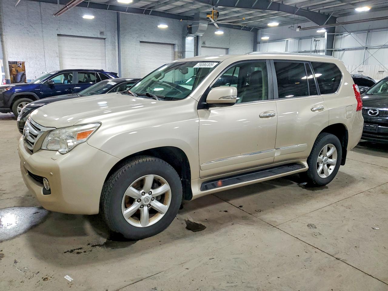 2011 Lexus GX 460 Premium, VIN JTJJM7FX0B5028549 — Side