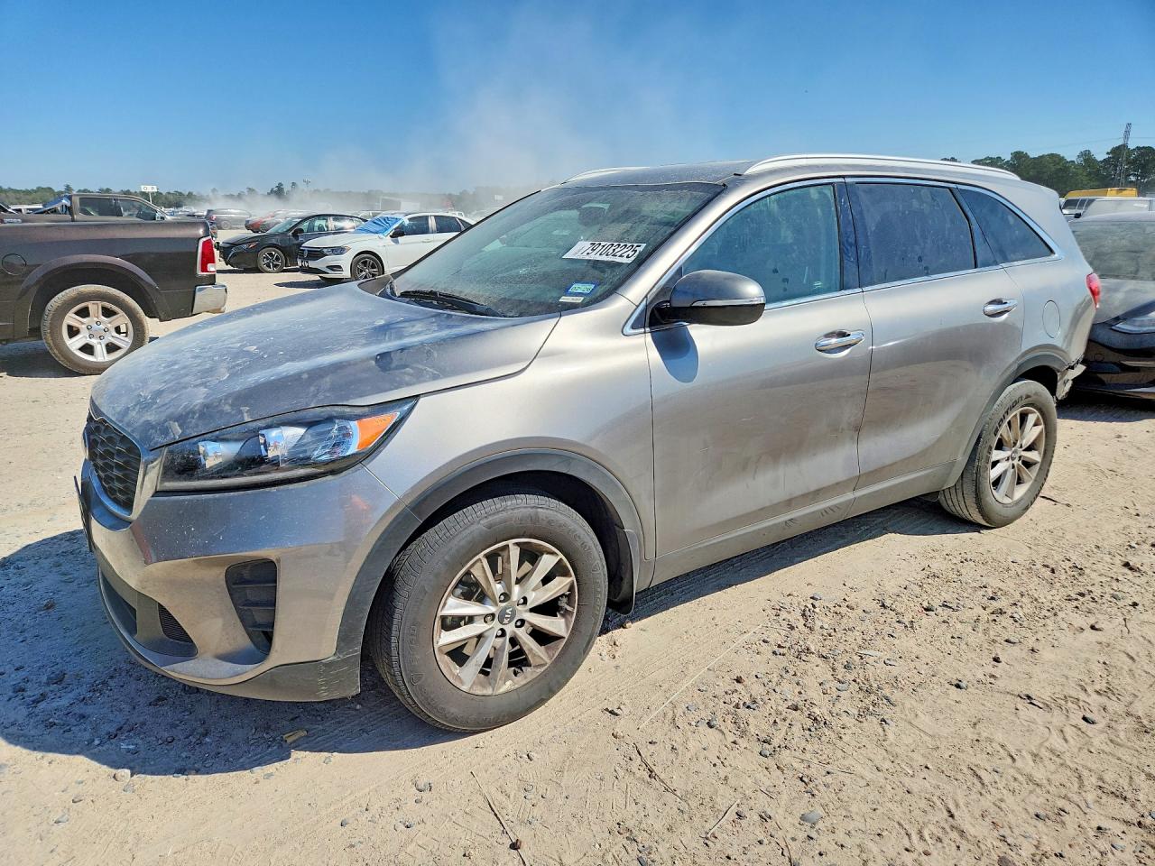 2019 Kia Sorento LX, VIN 5XYPG4A37KG433192 — Rear end