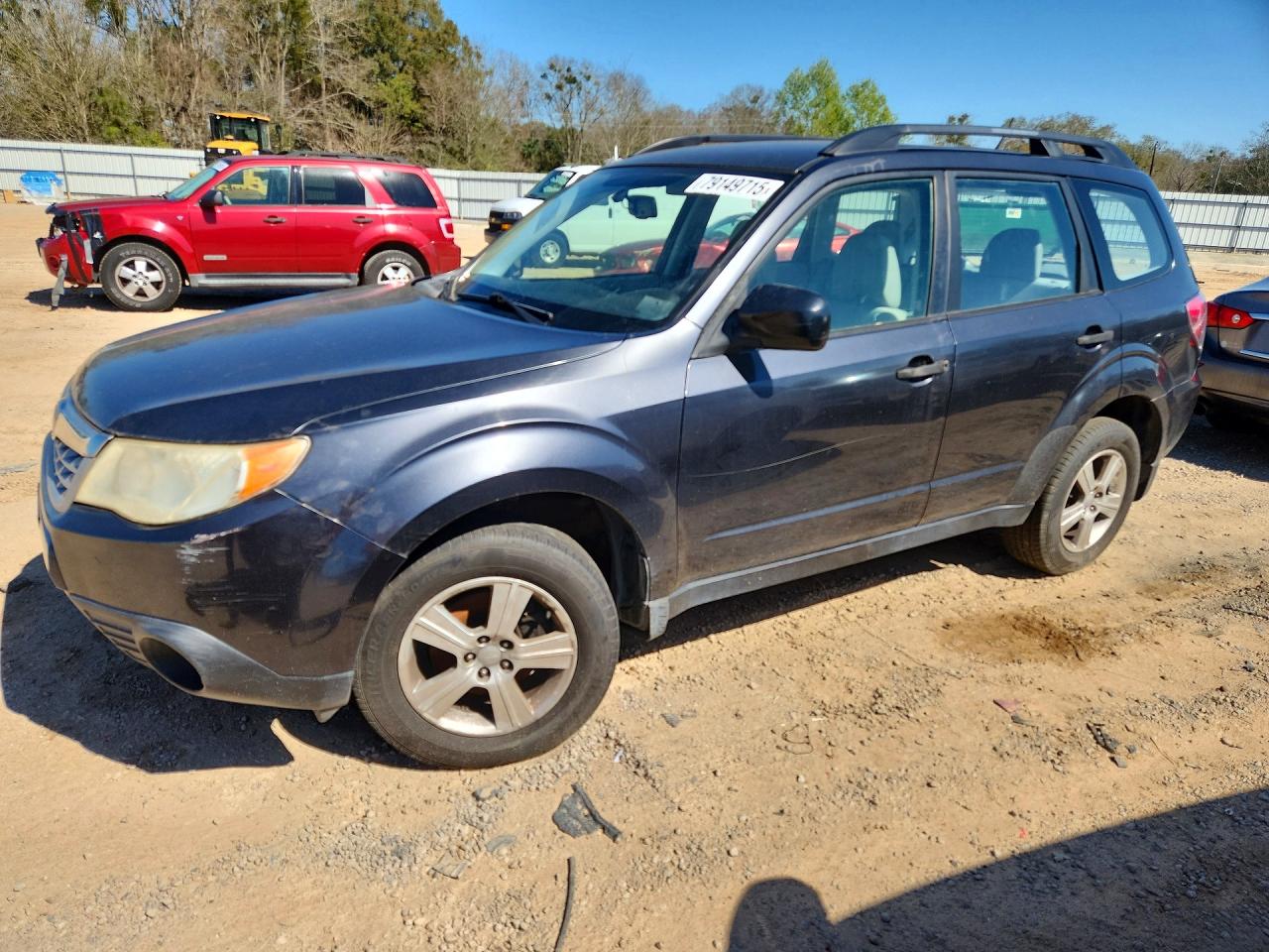 2013 Subaru Forester X, VIN JF2SHABC3DH406944 — Front end
