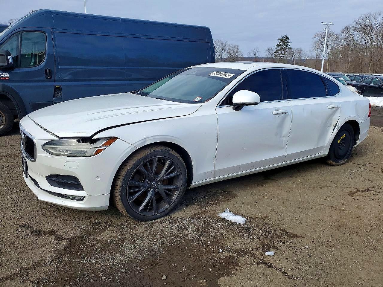2018 Volvo S90 Momentum, VIN LVY992MK6JP033669 — All over