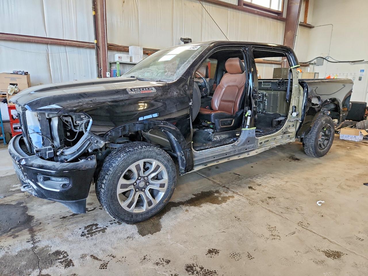 2020 Ram 1500 Longhorn, VIN 1C6SRFKM3LN261249 — Фото с аукциона 1 of 4