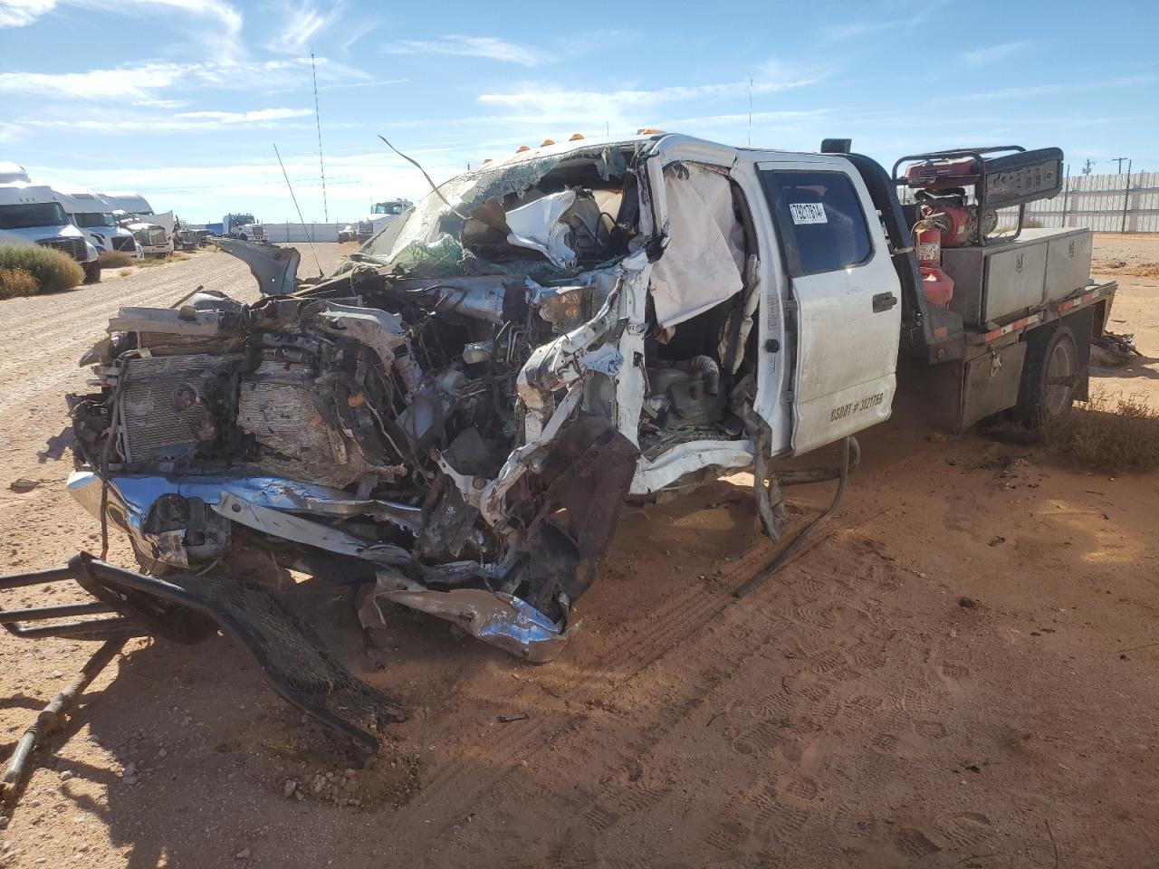 2017 Ford F-550 XL, VIN 1FD0W5HT2HED19906 — Front end