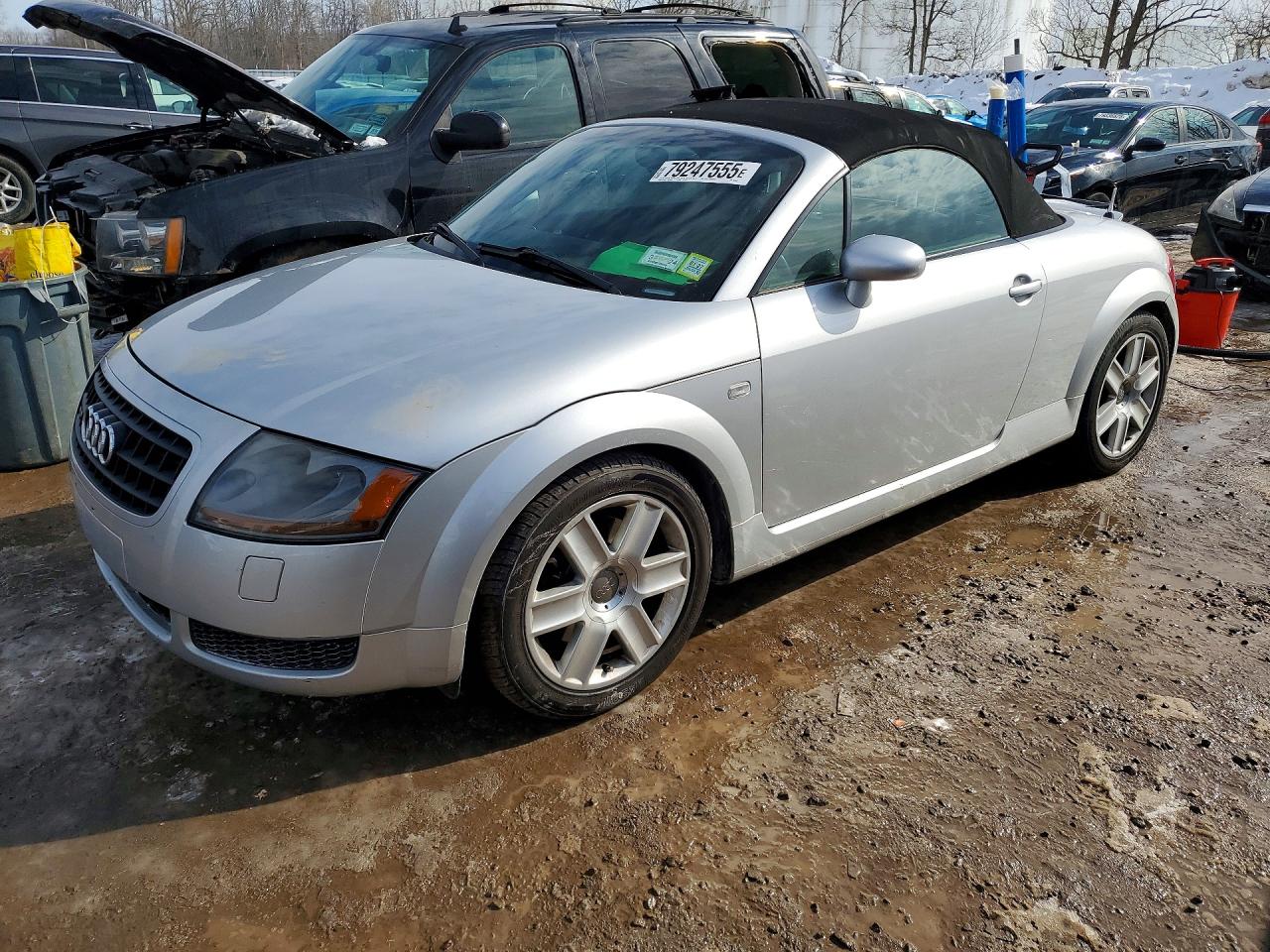 2003 Audi TT, VIN TRUUT28N031023643 — Front end