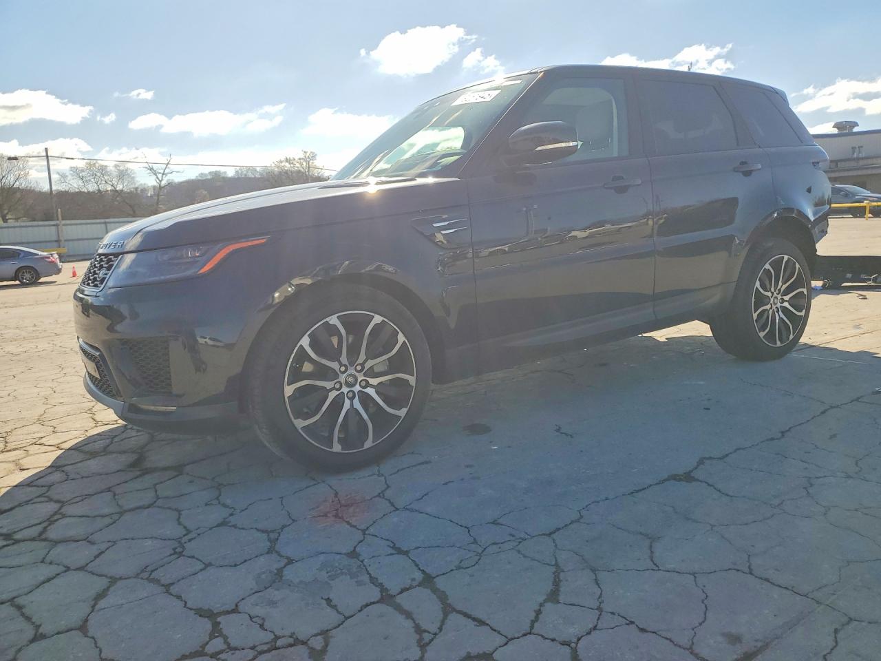2020 Land Rover Range Rover Sport SE, VIN SALWG2SU1LA891893 — Rear end