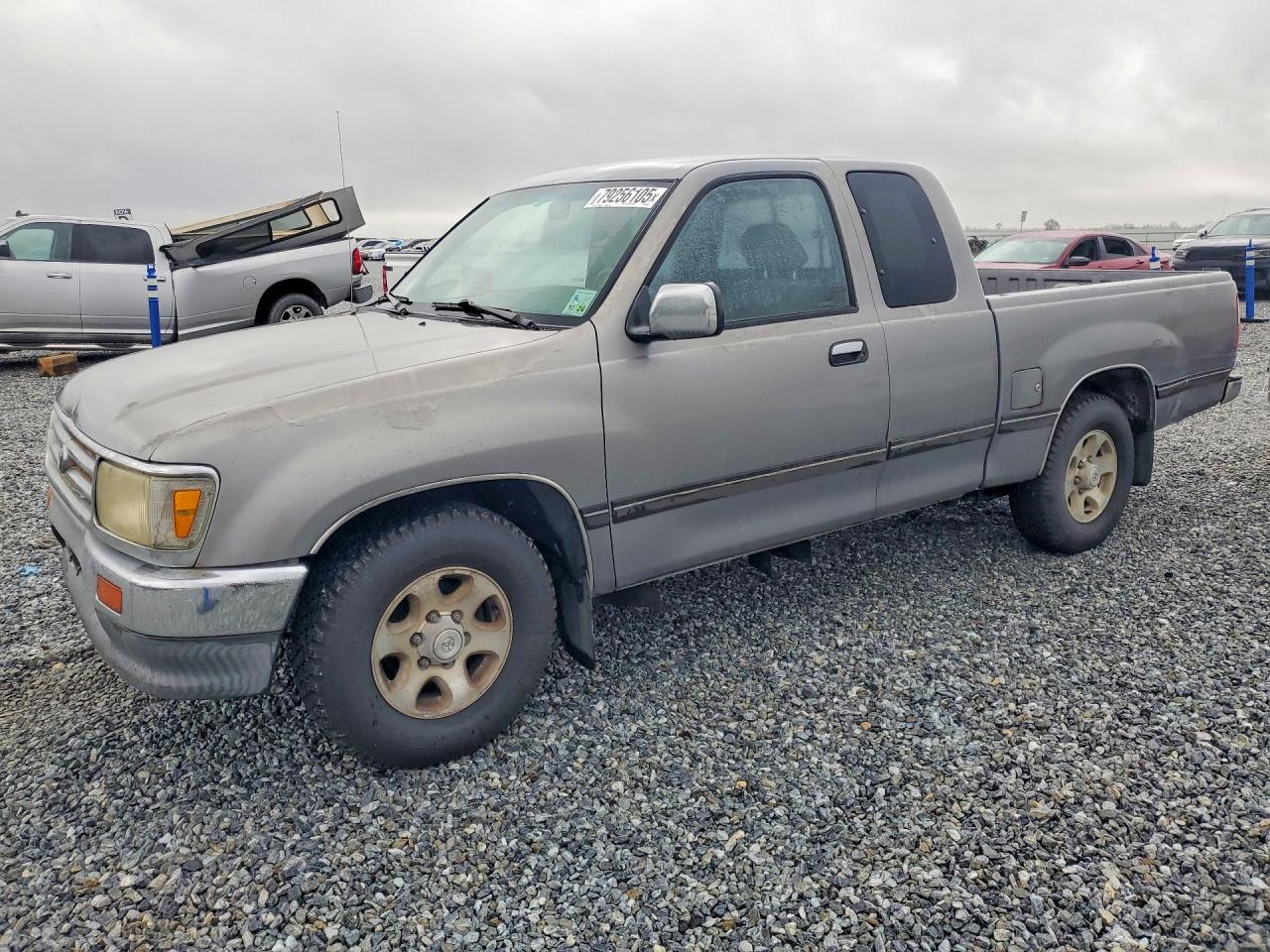 1997 Toyota T100 SR5, VIN JT4TN14D2V0034546 — Minor dents and scratches