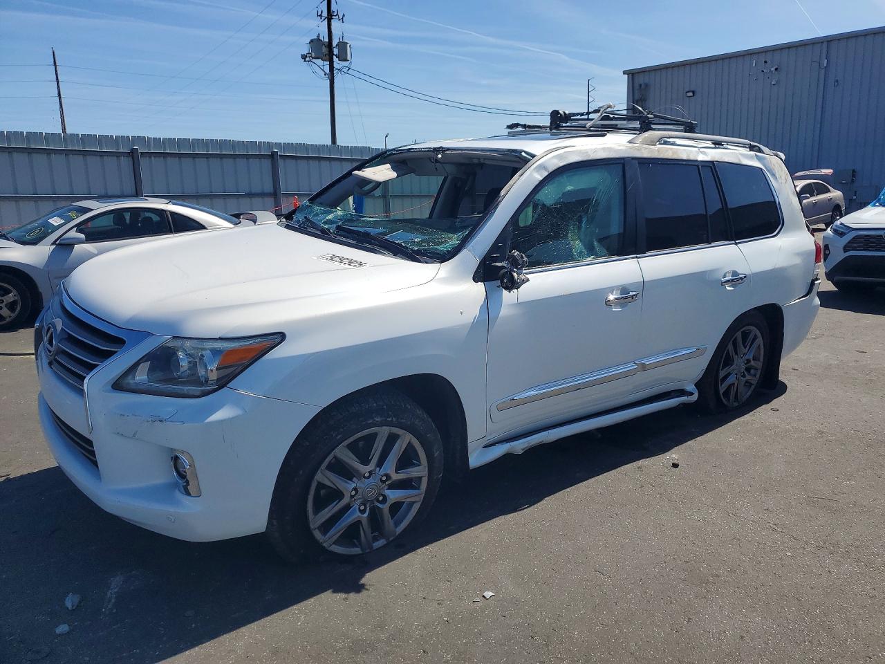 2014 Lexus LX 570, VIN JTJHY7AX1E4132990 — Rollover