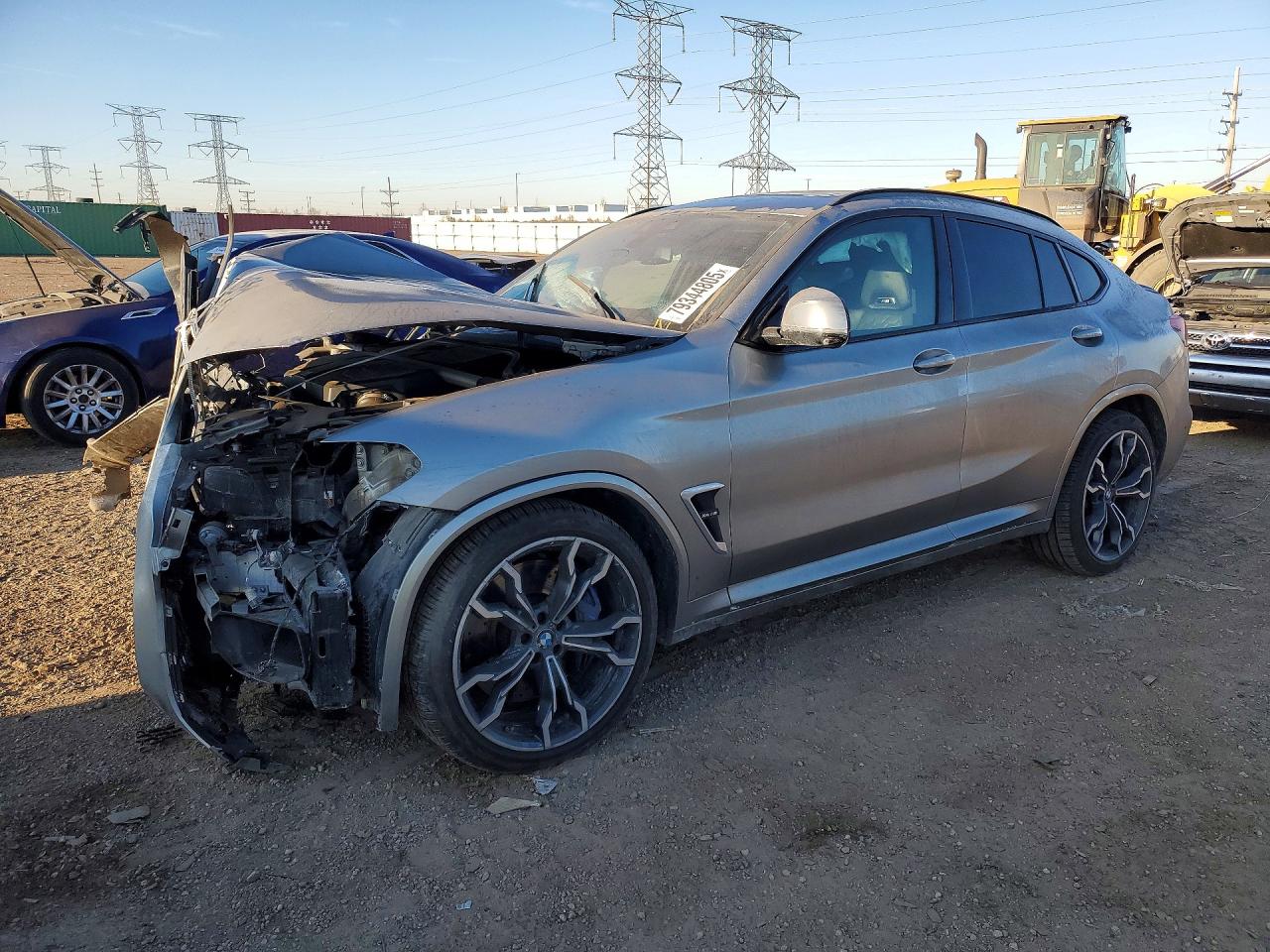 2020 BMW X4 M, VIN 5YMUJ0C02LLU67487 — Перед