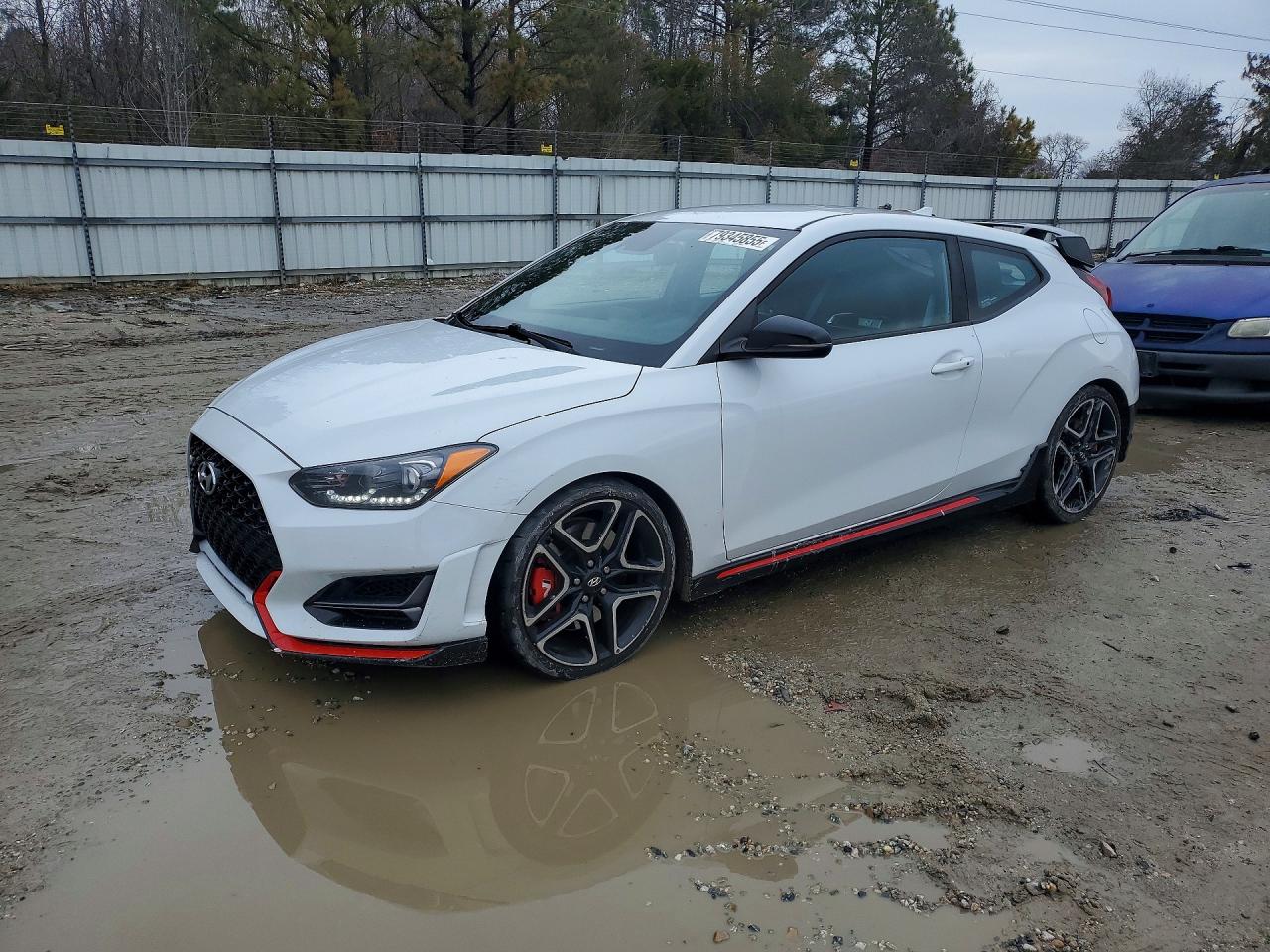 2021 Hyundai Veloster, VIN KMHT36AH5MU009539 — Зад
