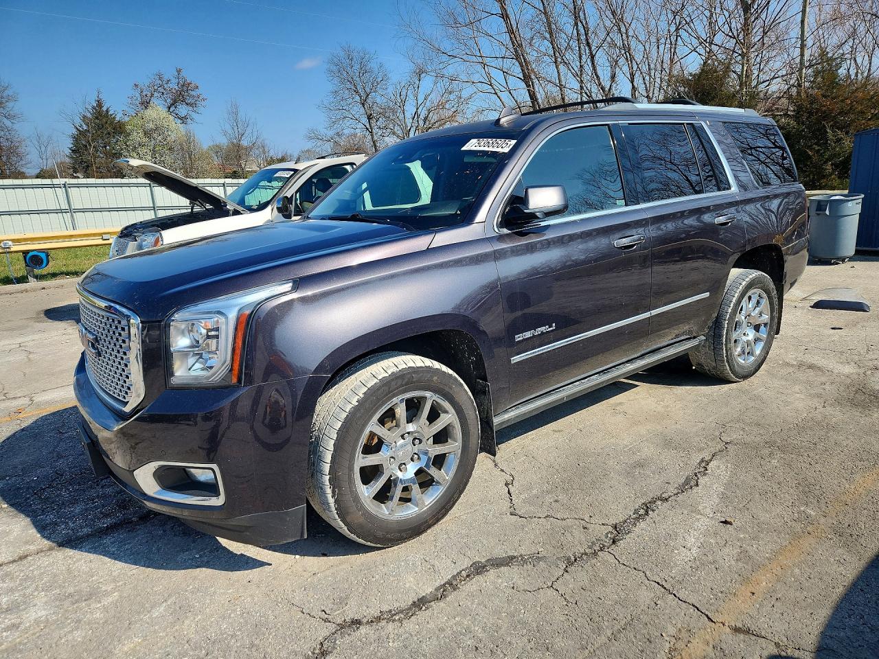 2017 GMC Yukon Denali, VIN 1GKS2CKJ9HR296335 — Front end