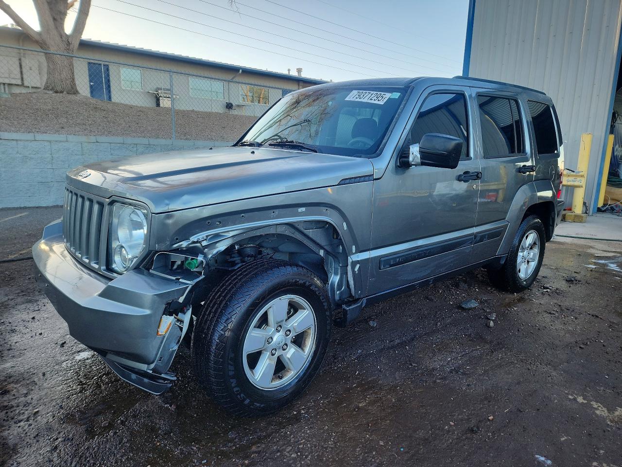 2012 Jeep Liberty Sport, VIN 1C4PJLAK5CW160129 — Перед