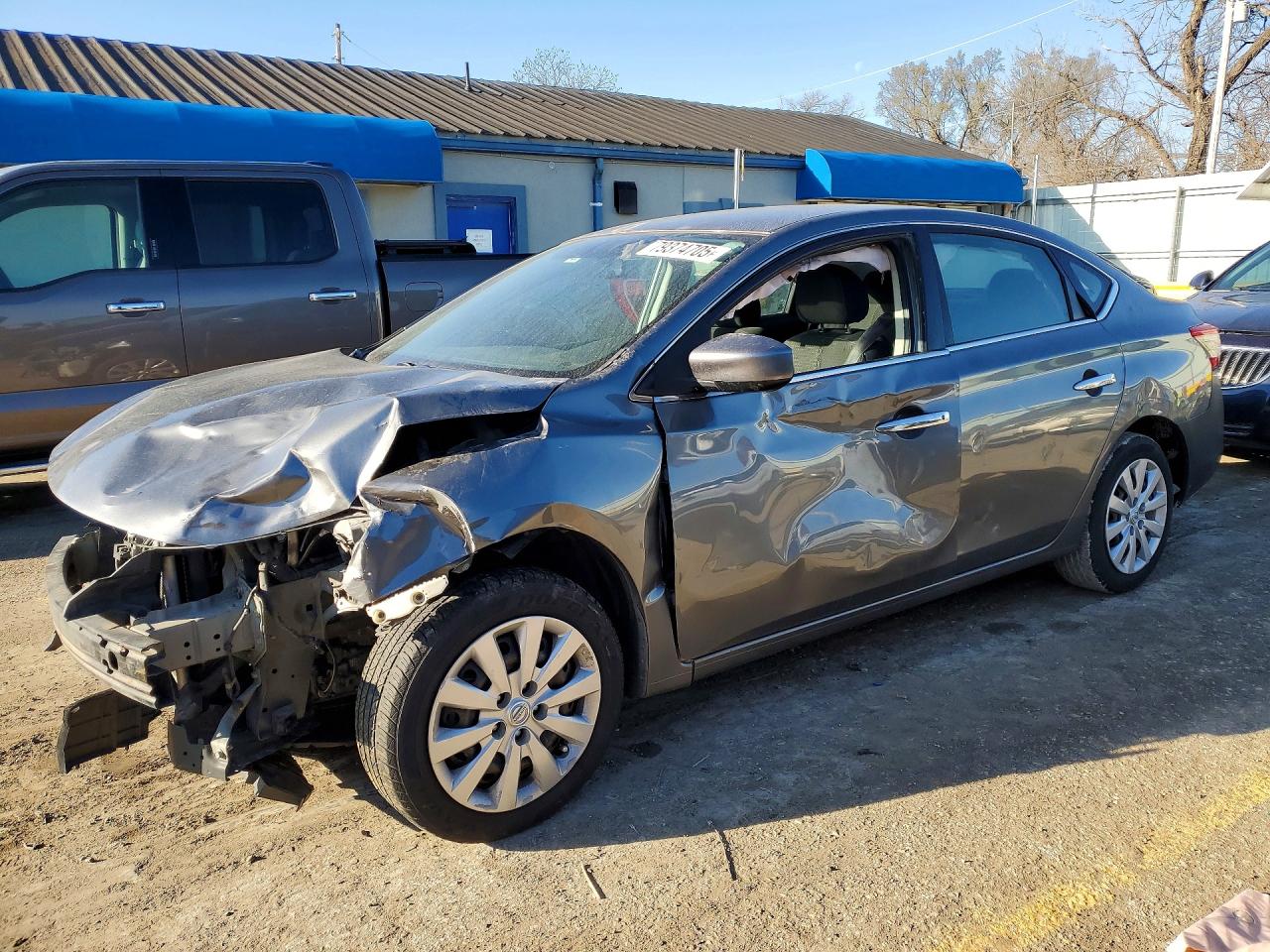 2015 Nissan Sentra SV, VIN 3N1AB7AP8FY375204 — Front end