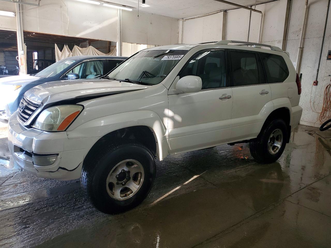 2009 Lexus GX 470, VIN JTJBT20X990177603 — Перед