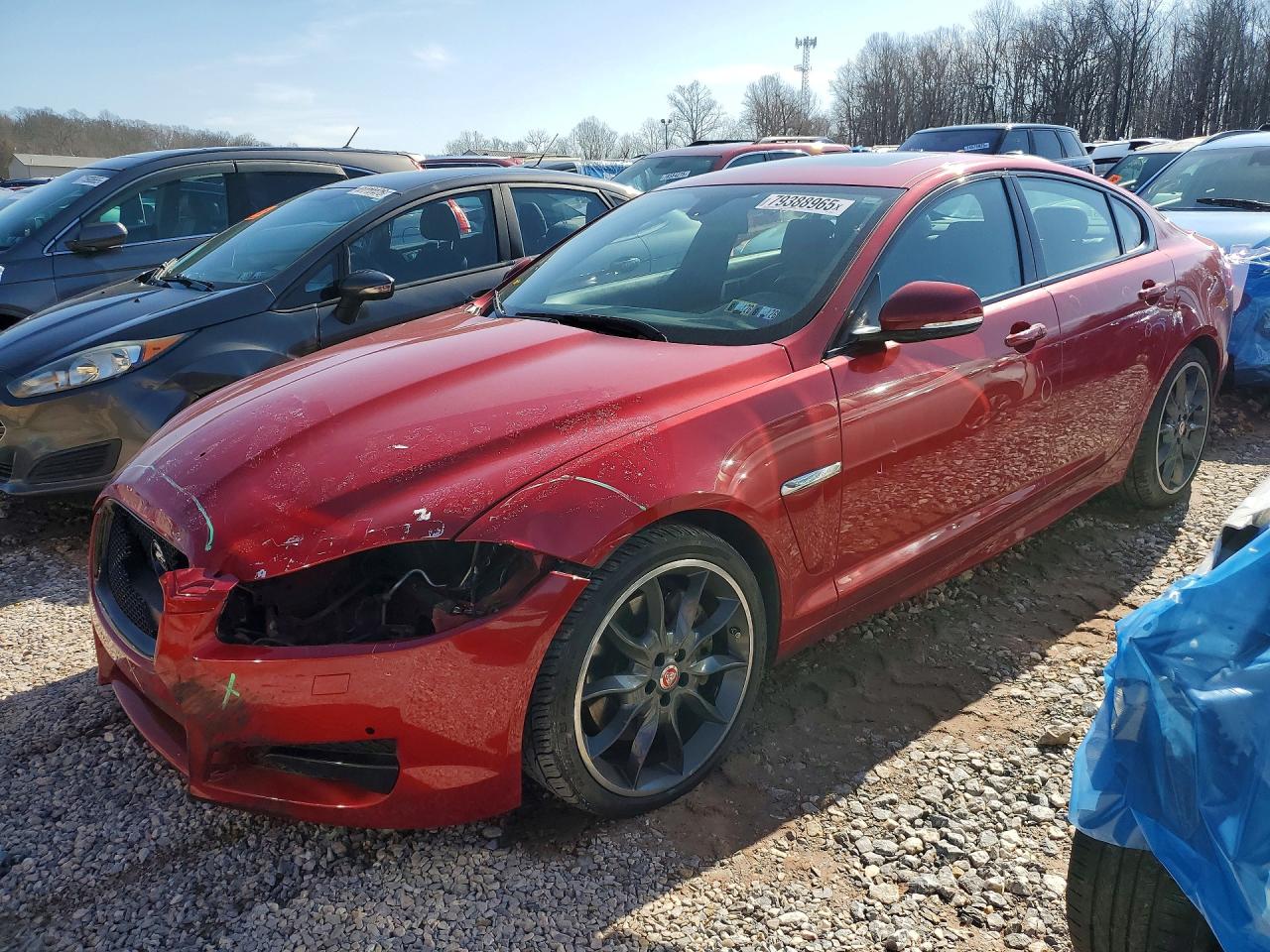 2015 Jaguar XF Portfolio, VIN SAJWJ0FF7F8U76633 — Front end