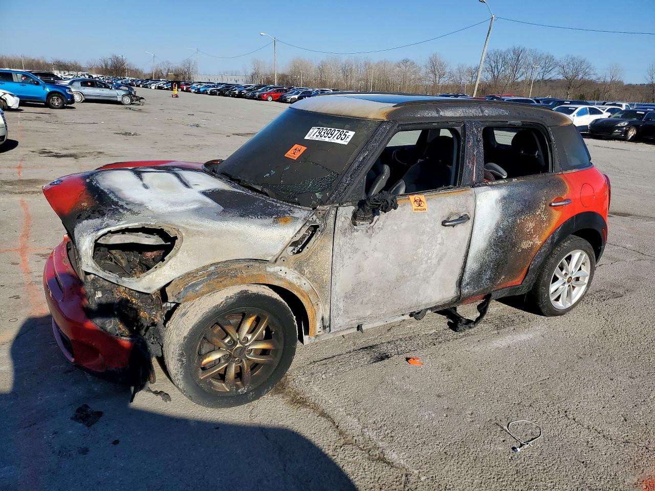 2011 MINI Countryman S, VIN WMWZC3C51BWL79983 — Пожар в моторном отсеке