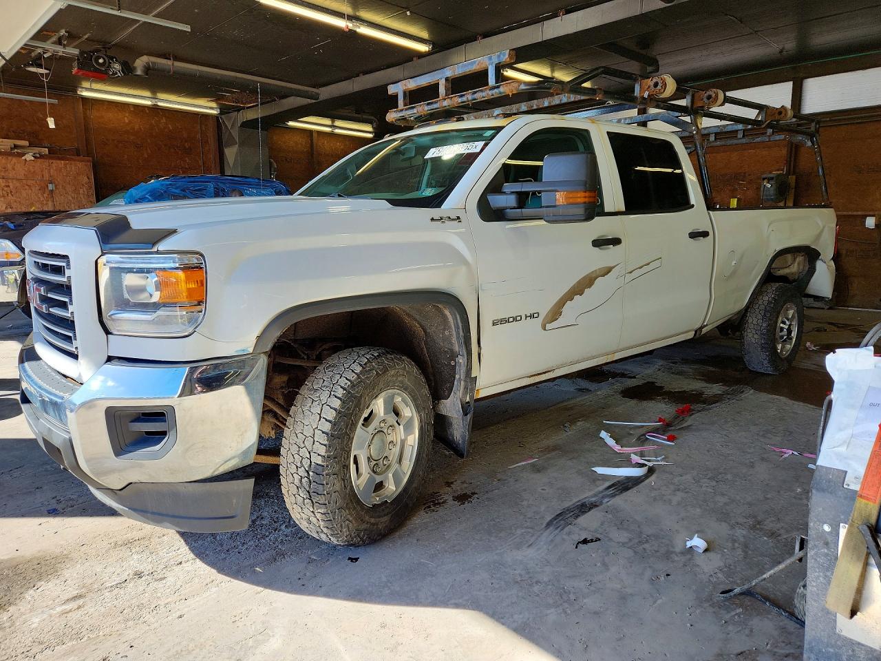 2019 GMC Sierra 2500HD, VIN 1GT12NEG6KF128499 — Side