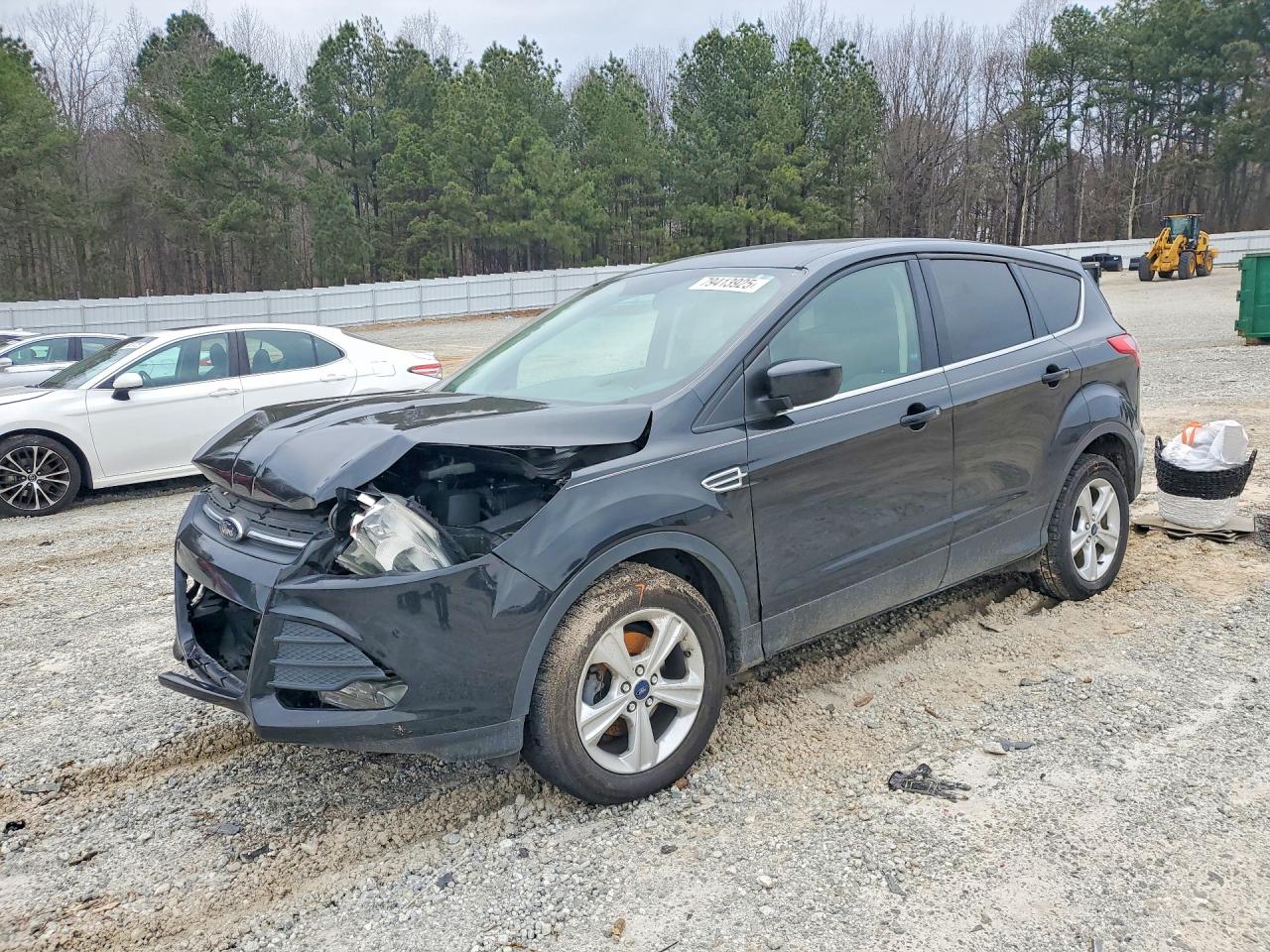 2015 Ford Escape SE, VIN 1FMCU0G71FUC00953 — Front end