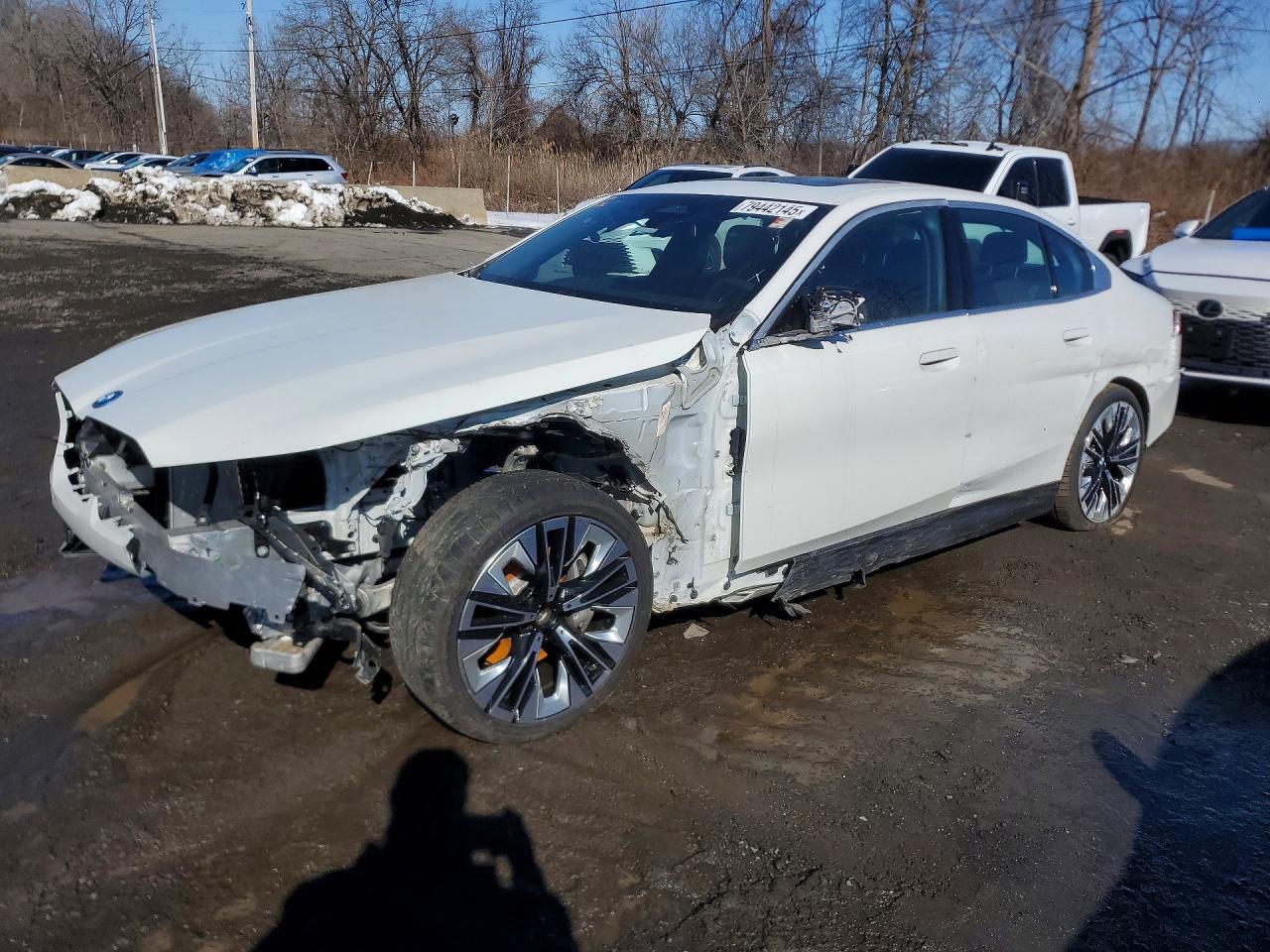 2026 BMW i5 xDrive40, VIN WBY33HG04TCV92884 — Front end