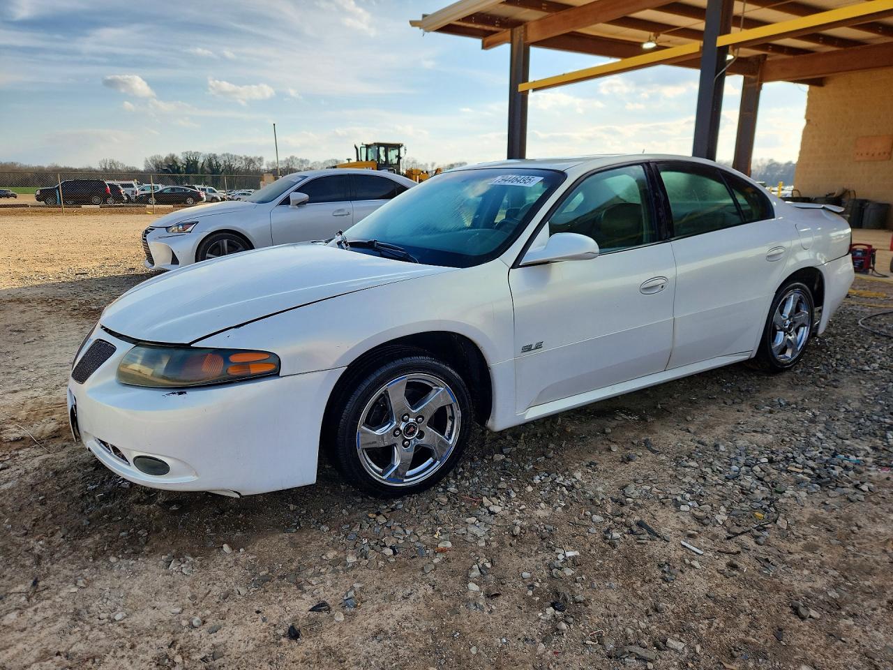 2005 Pontiac Bonneville SLE, VIN 1G2HY54K55U187275 — Rear end