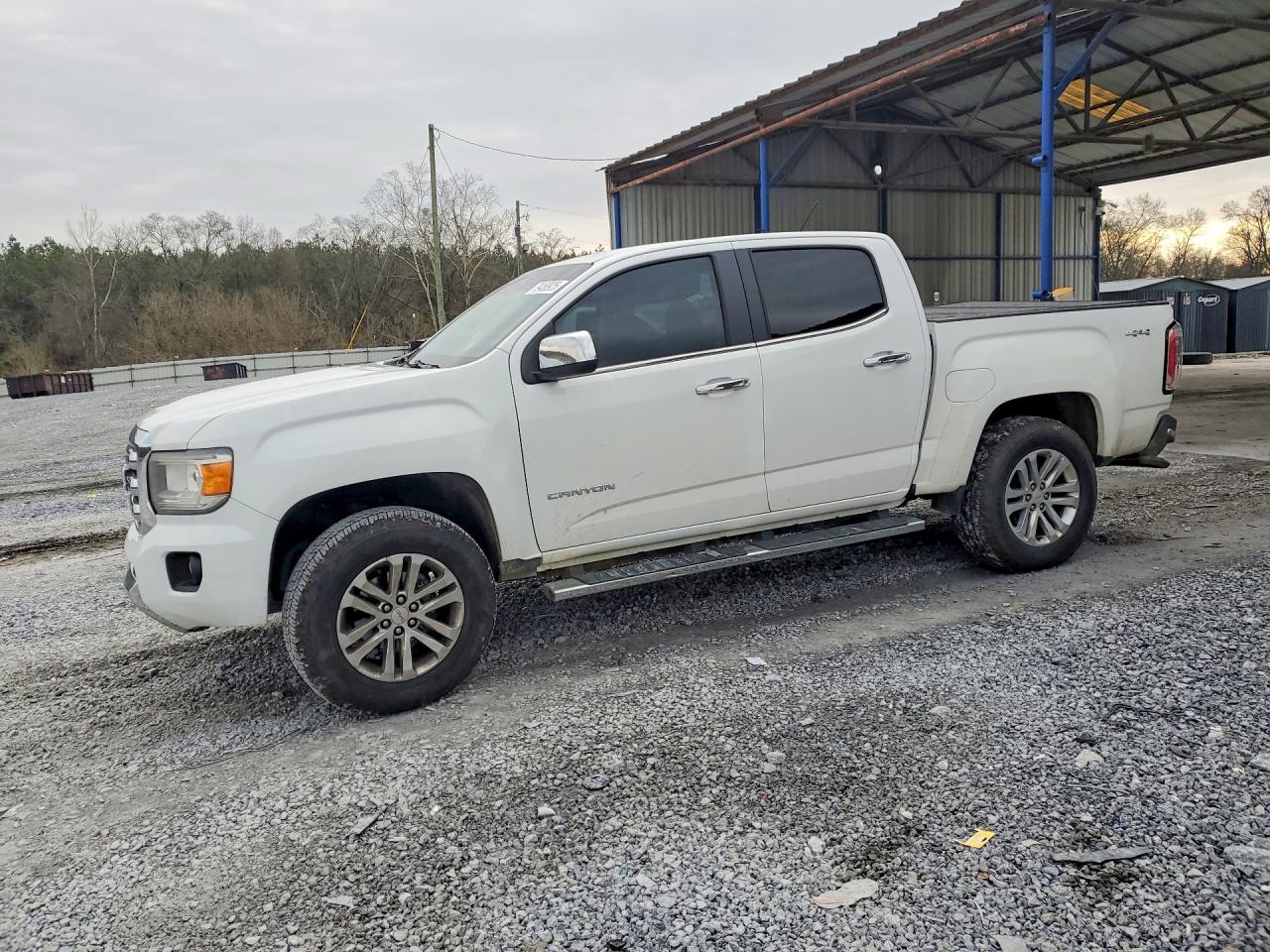 2018 GMC Canyon 4WD SLT, VIN 1GTG6DEN6J1197082 — Rear end