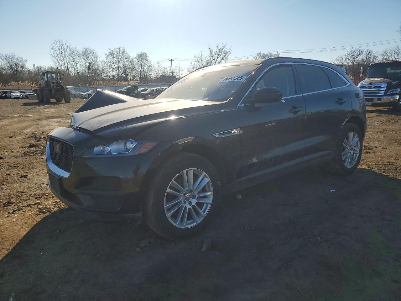 2019 Jaguar F-Pace 25t Prestige, VIN SADCK2FXXKA359154 — Front end