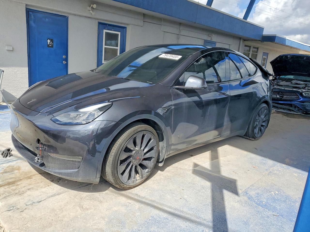 2024 Tesla Model Y Performance, VIN 7SAYGDEF1RA274504 — Rear end