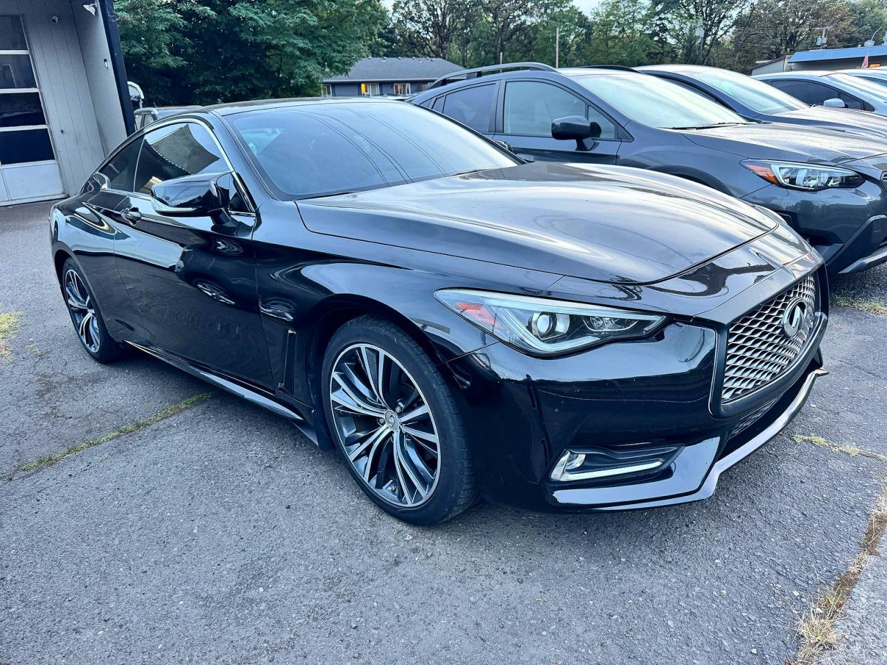 2018 Infiniti Q60 Luxe, VIN JN1EV7EL1JM392535 — Minor dents and scratches