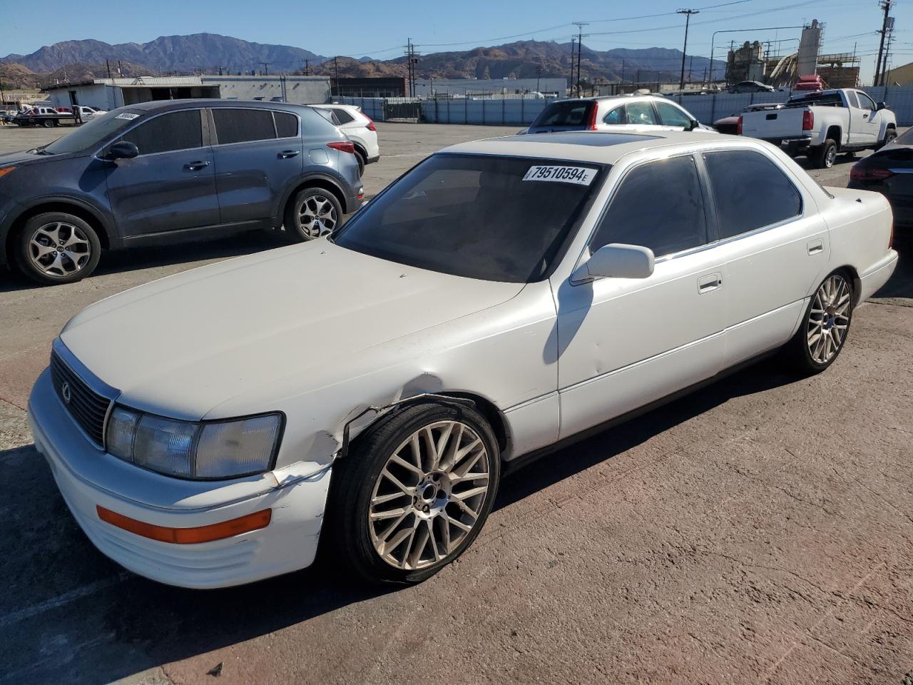 1990 Lexus LS 400, VIN JT8UF11E5L0046216 — Minor dents and scratches