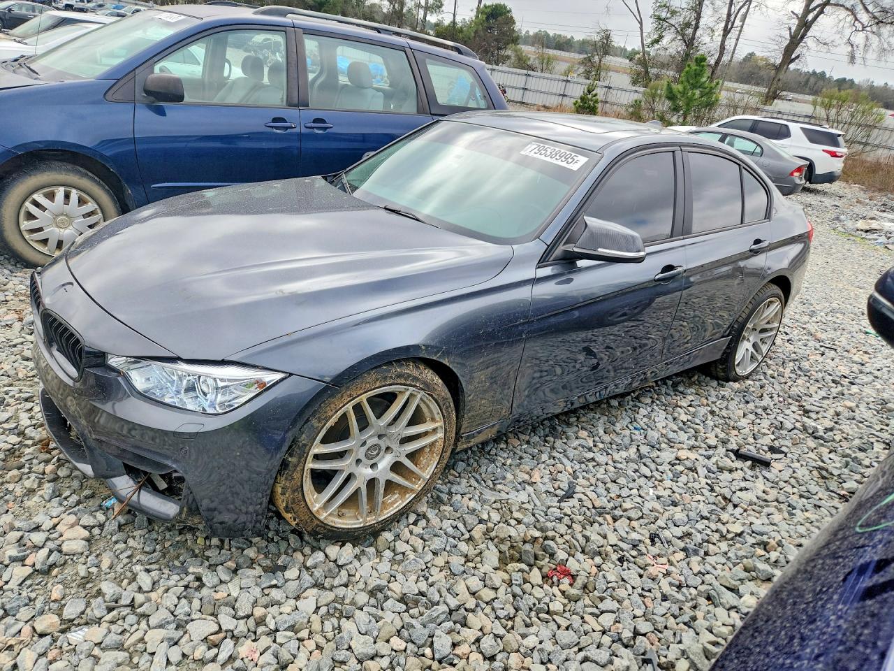 2014 BMW 3 Series 320i, VIN WBA3B1G54ENS79460 — Front end